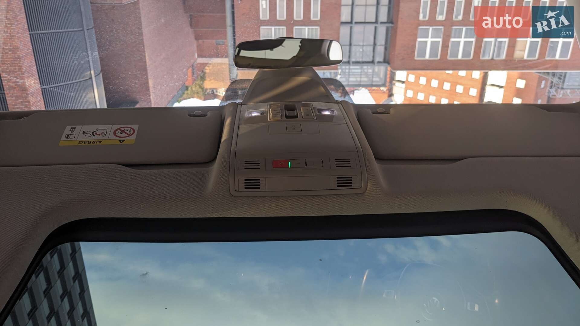 Volkswagen Tiguan 2018 VIN WVGZZZ5NZJM138560 фото оголошення 24 з 34