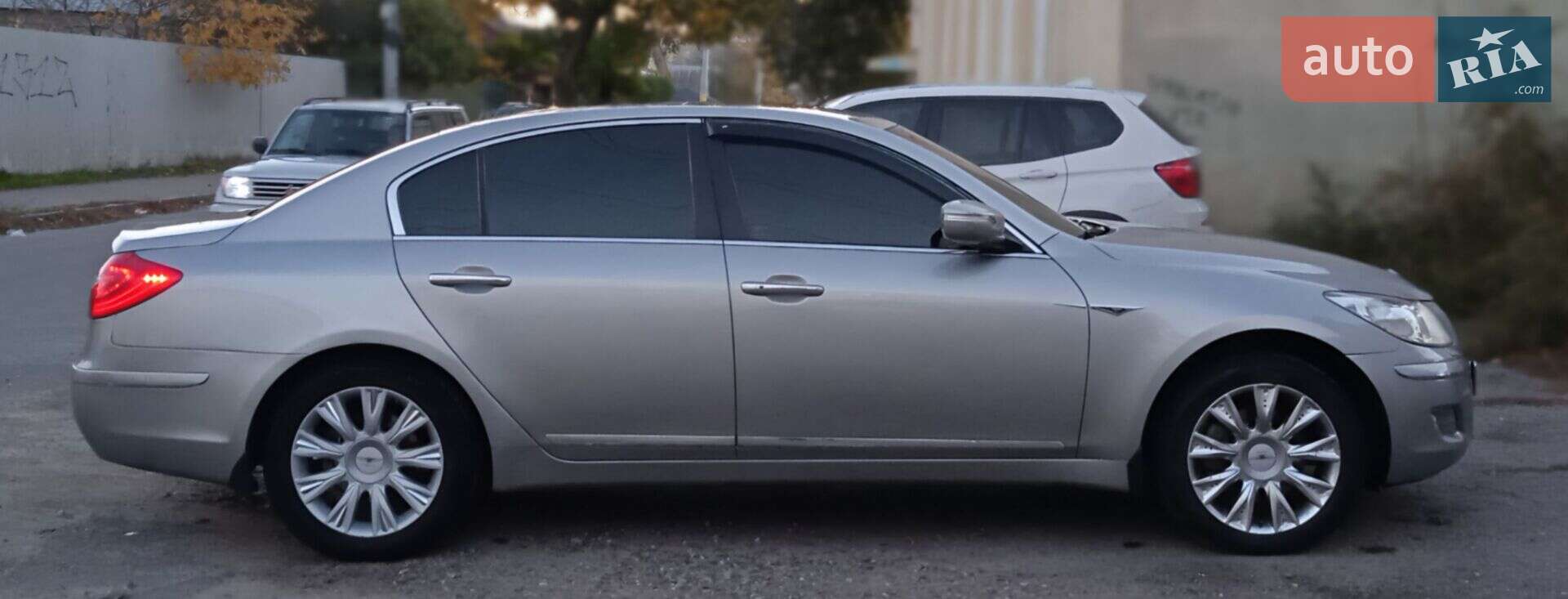 Hyundai Genesis 2008 VIN KMHGC41EP9U038650 фото оголошення 10 з 12