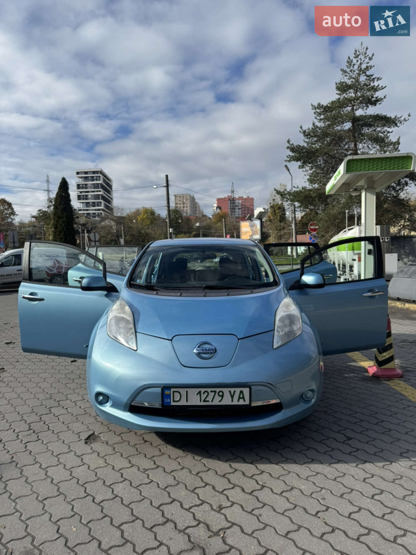 Nissan Leaf 2015 VIN 1N4AZ0CP0FC325957 фото оголошення 3 з 12