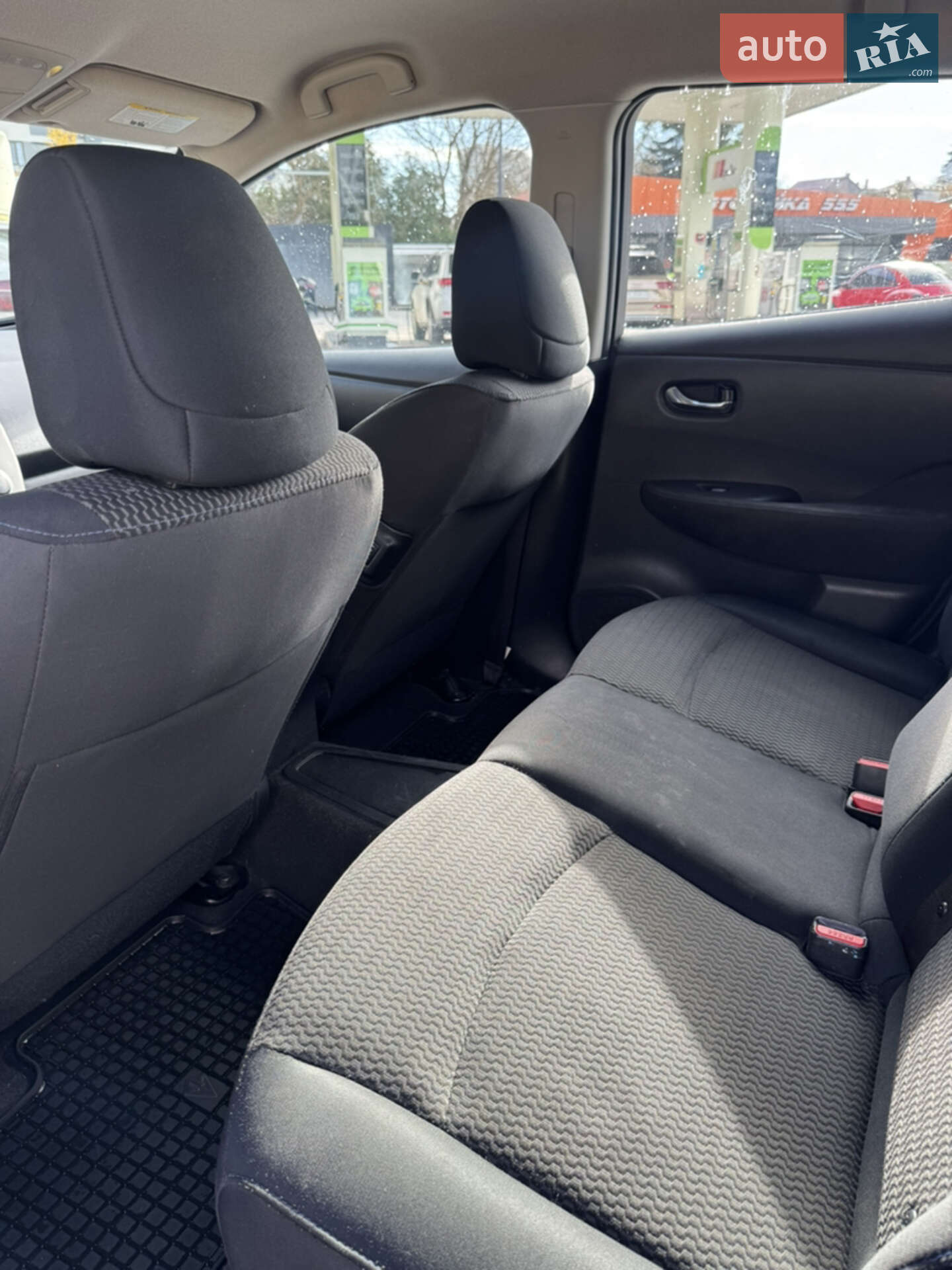 Nissan Leaf 2015 VIN 1N4AZ0CP0FC325957 фото оголошення 8 з 12