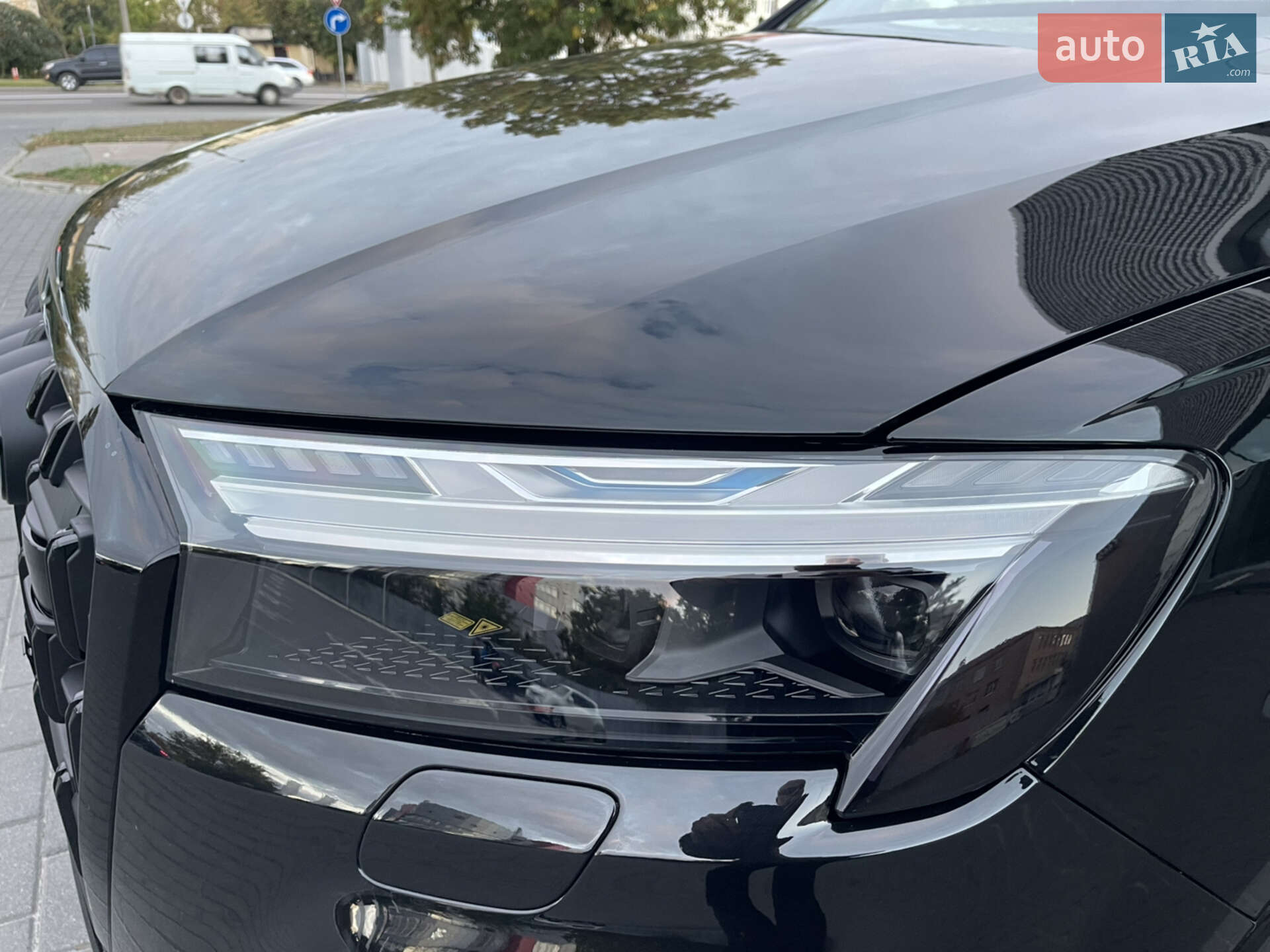 Audi Q7 2024 VIN WA1VVBF72SD018576 фото оголошення 13 з 70