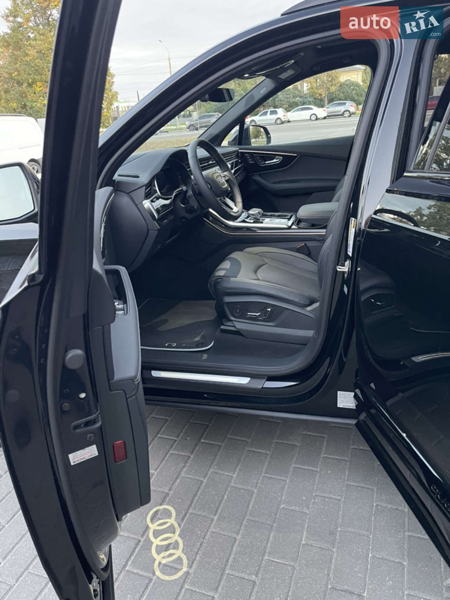 Audi Q7 2024 VIN WA1VVBF72SD018576 фото оголошення 31 з 70