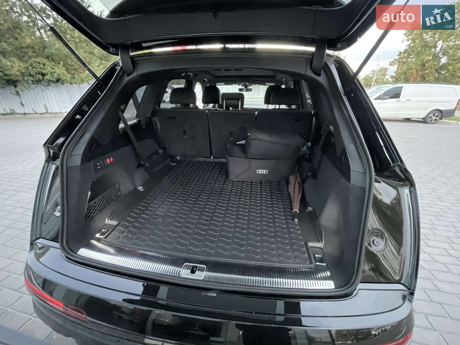 Audi Q7 2024 VIN WA1VVBF72SD018576 фото оголошення 33 з 70