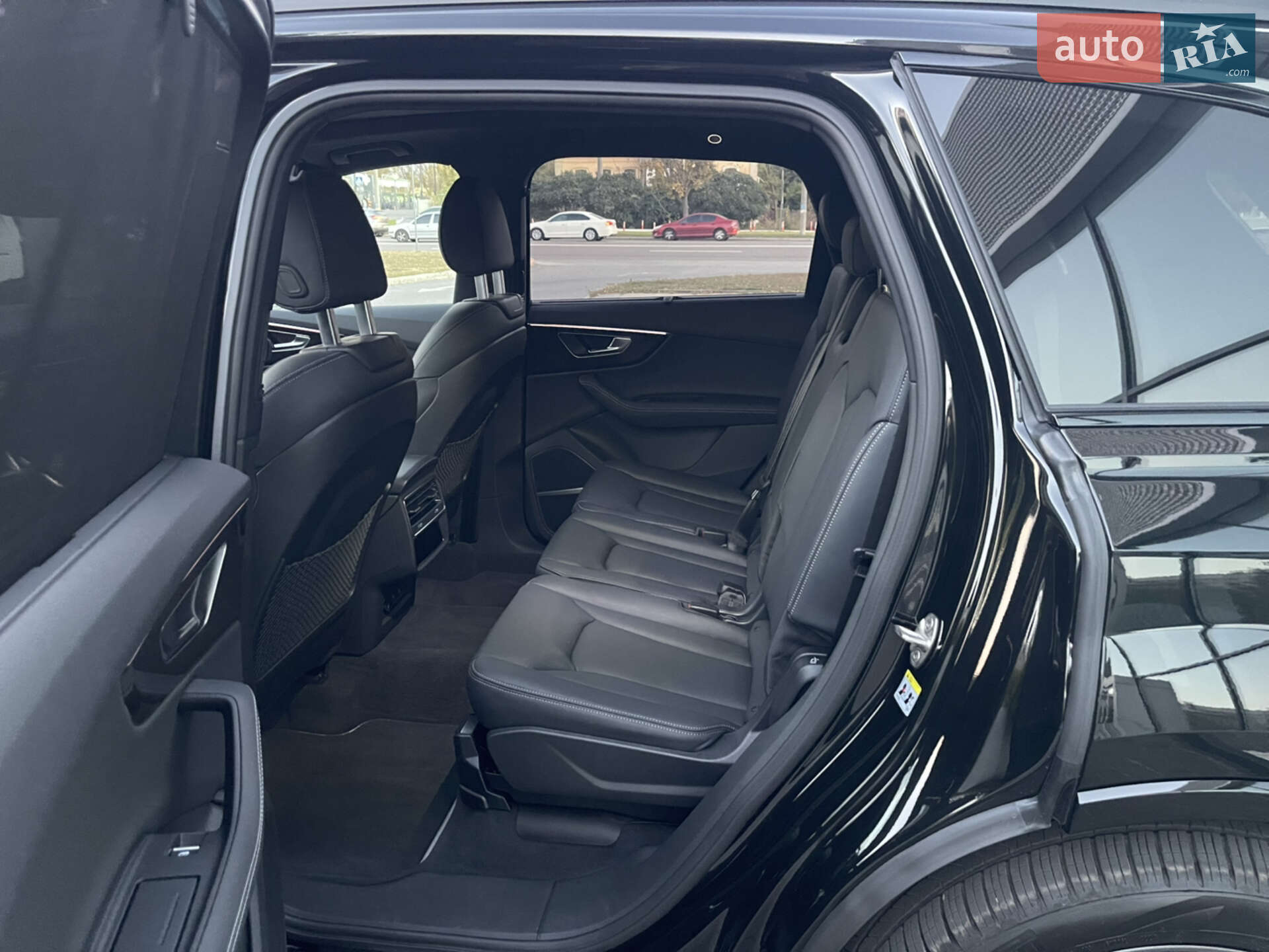 Audi Q7 2024 VIN WA1VVBF72SD018576 фото оголошення 36 з 70