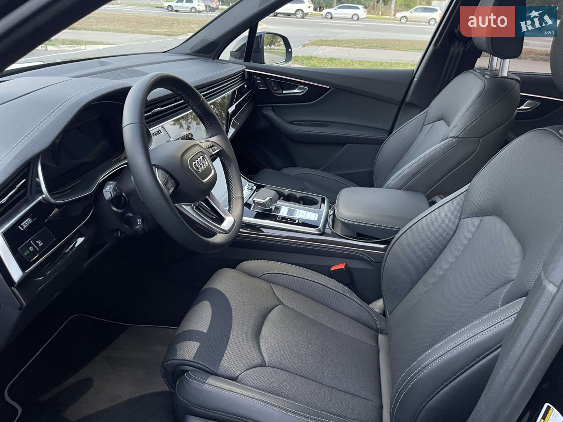 Audi Q7 2024 VIN WA1VVBF72SD018576 фото оголошення 39 з 70