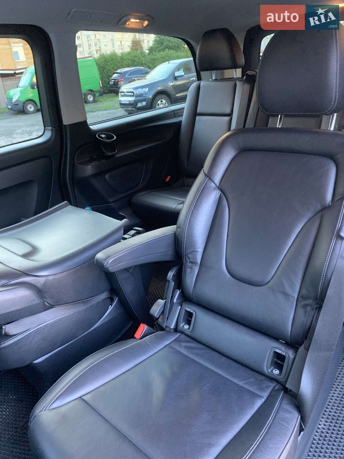 Mercedes-Benz Metris 2016 VIN WD4PG2EE2G3156856 фото оголошення 2 з 8