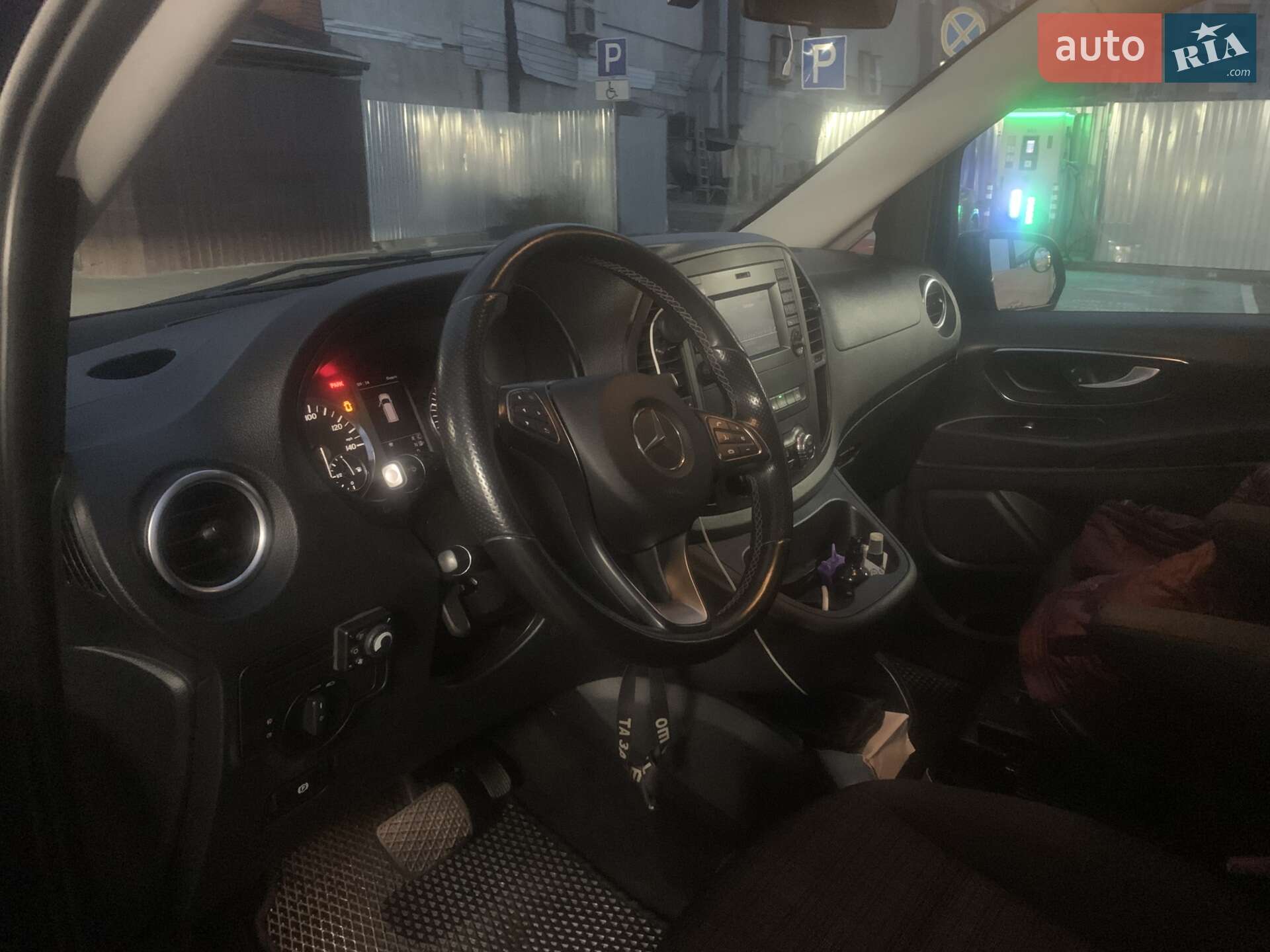 Mercedes-Benz Metris 2016 VIN WD4PG2EE2G3156856 фото оголошення 3 з 8