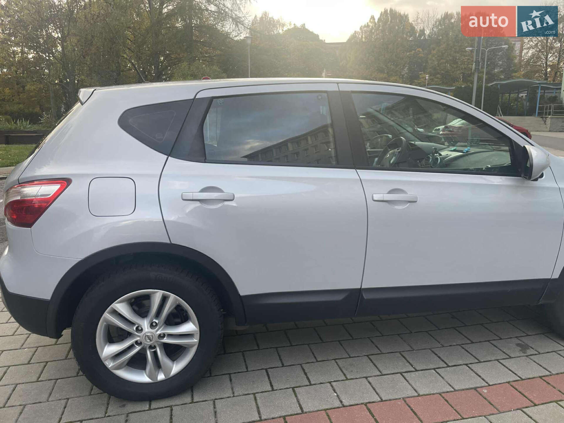 Nissan Qashqai 2011 VIN SJNFENJ10U2428350 фото оголошення 16 з 18
