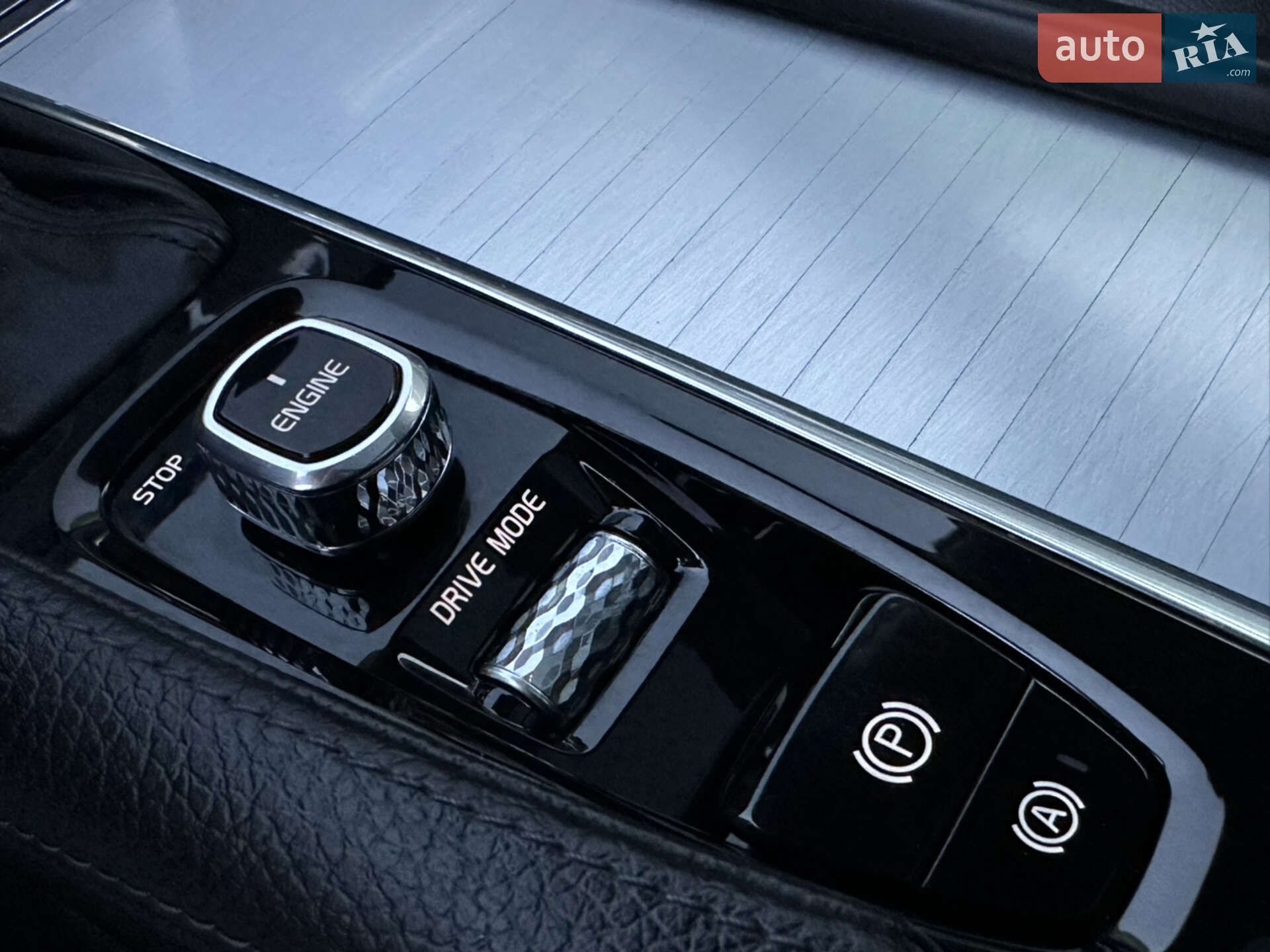 Volvo XC90 2016 VIN YV4102XK9H1142261 фото оголошення 38 з 152