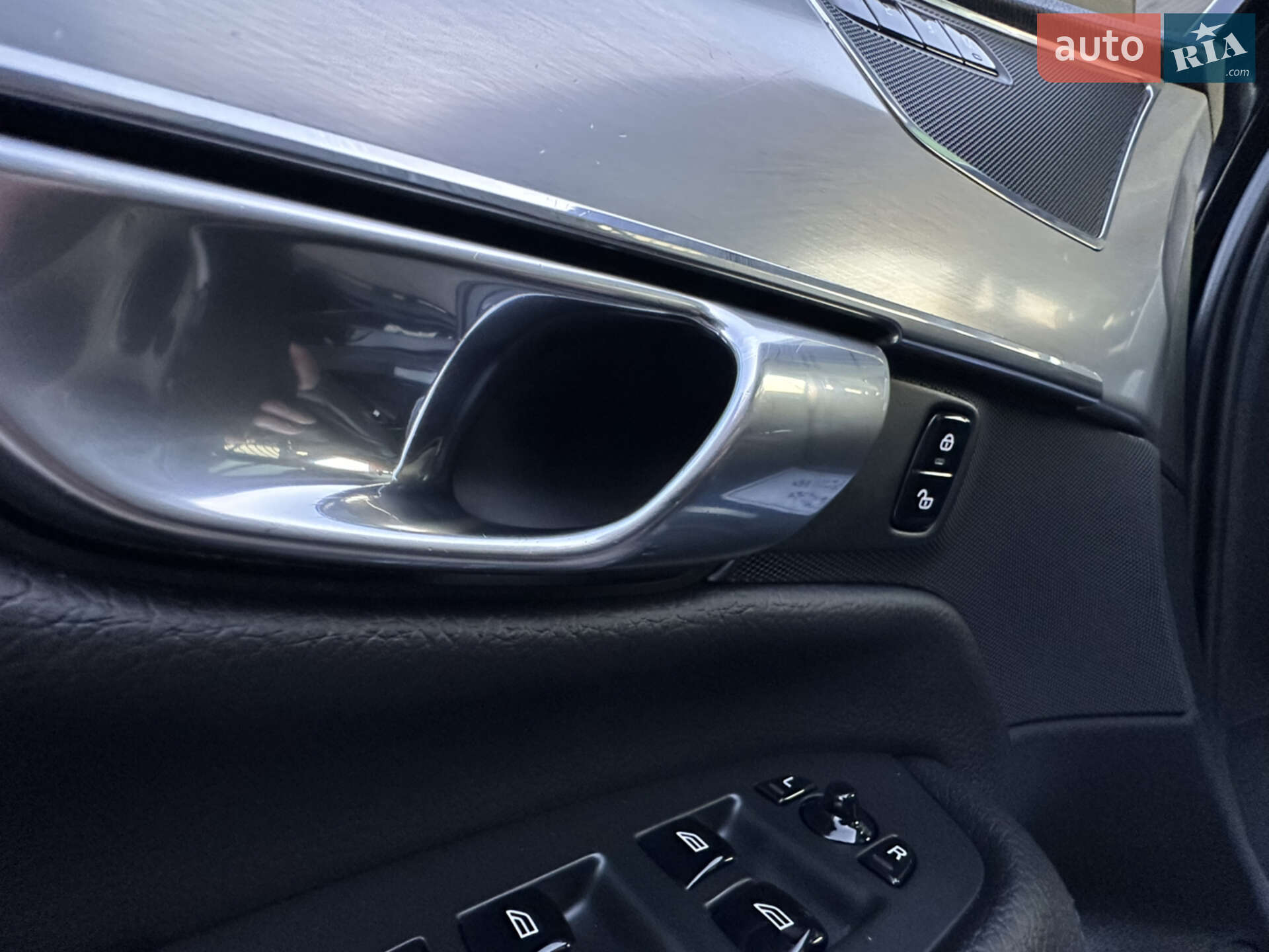 Volvo XC90 2016 VIN YV4102XK9H1142261 фото оголошення 97 з 152