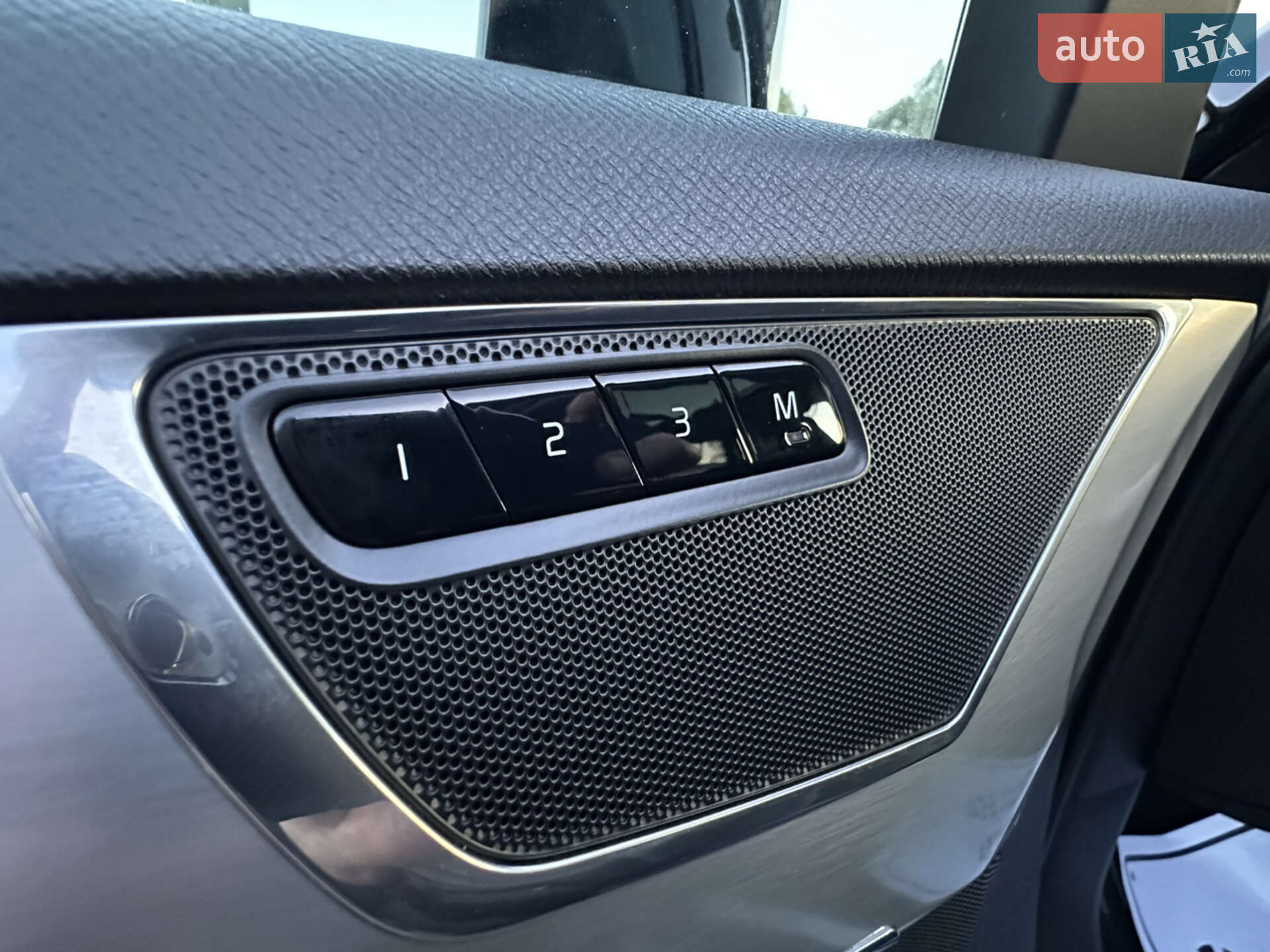 Volvo XC90 2016 VIN YV4102XK9H1142261 фото оголошення 99 з 152