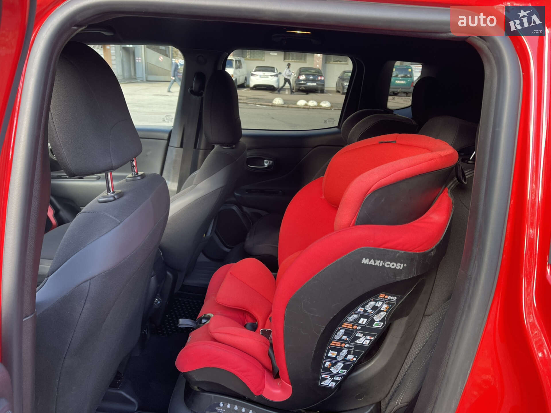 Jeep Renegade 2022 VIN ZACNJDB18NPN99440 фото оголошення 15 з 17