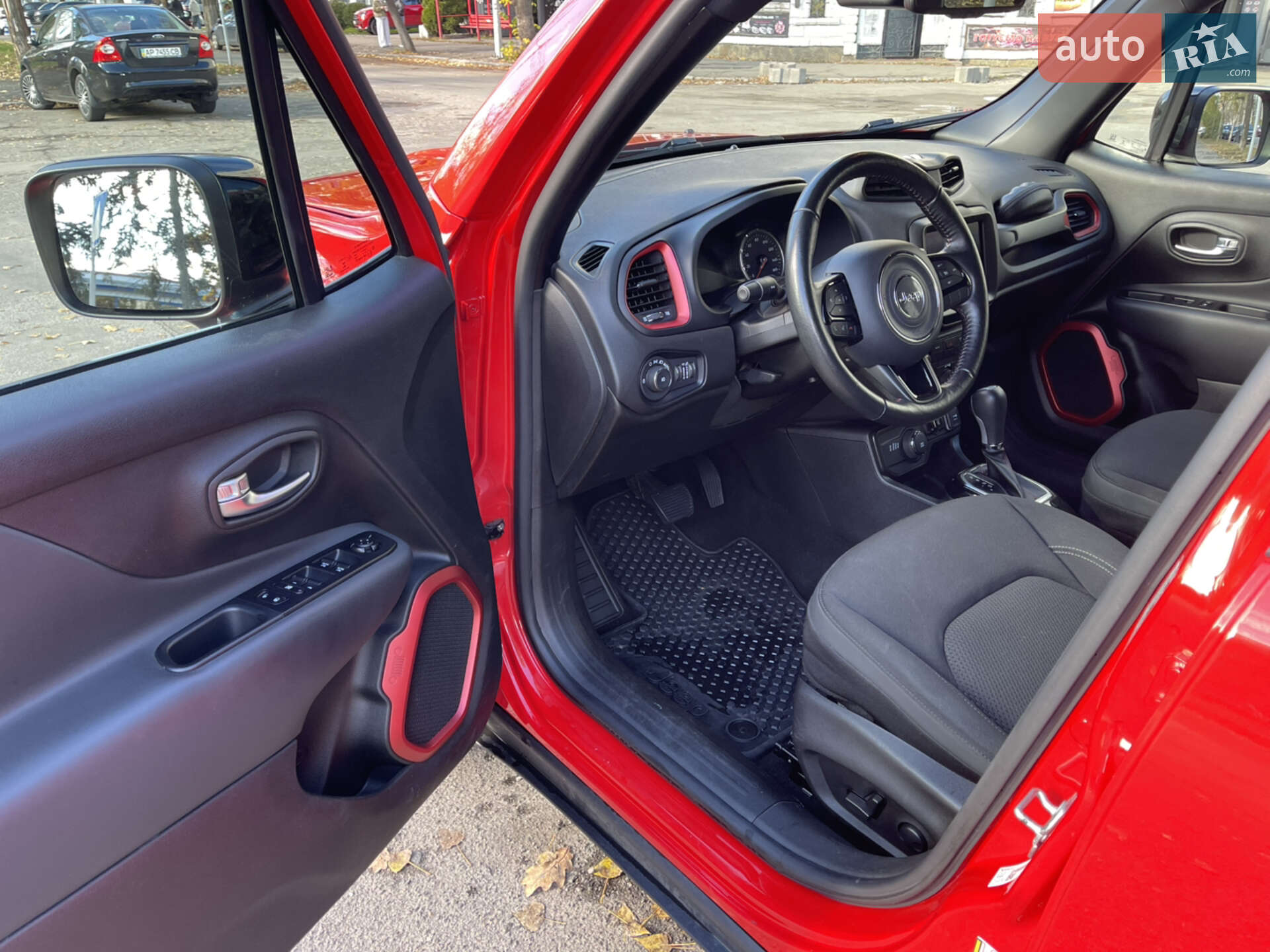 Jeep Renegade 2022 VIN ZACNJDB18NPN99440 фото оголошення 16 з 17