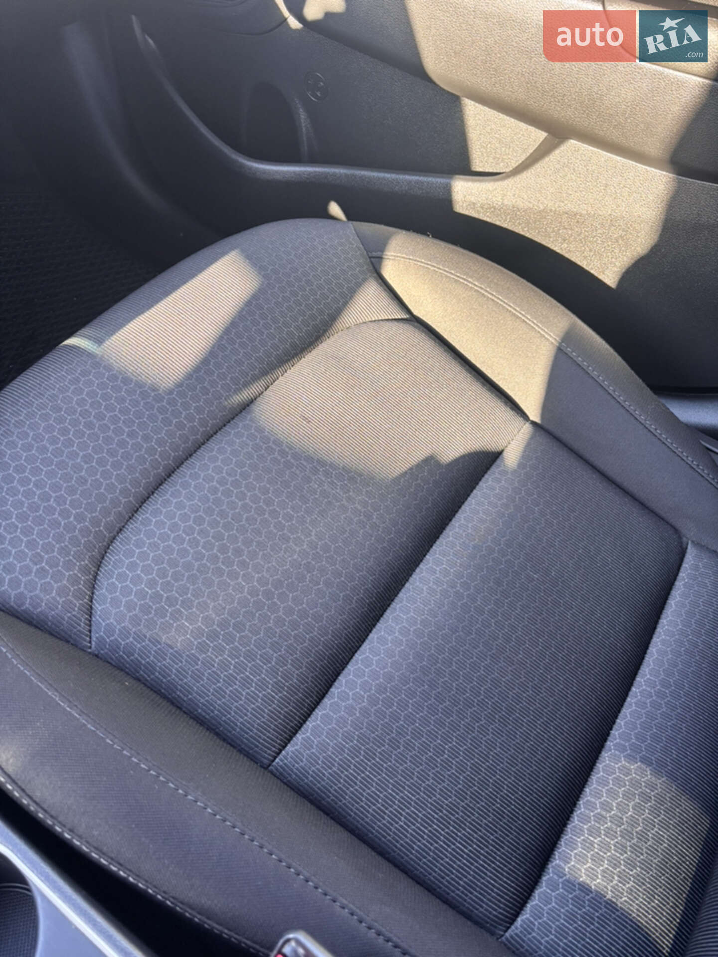 Hyundai Elantra 2016 VIN KMHD84LF7HU362537 фото оголошення 11 з 30
