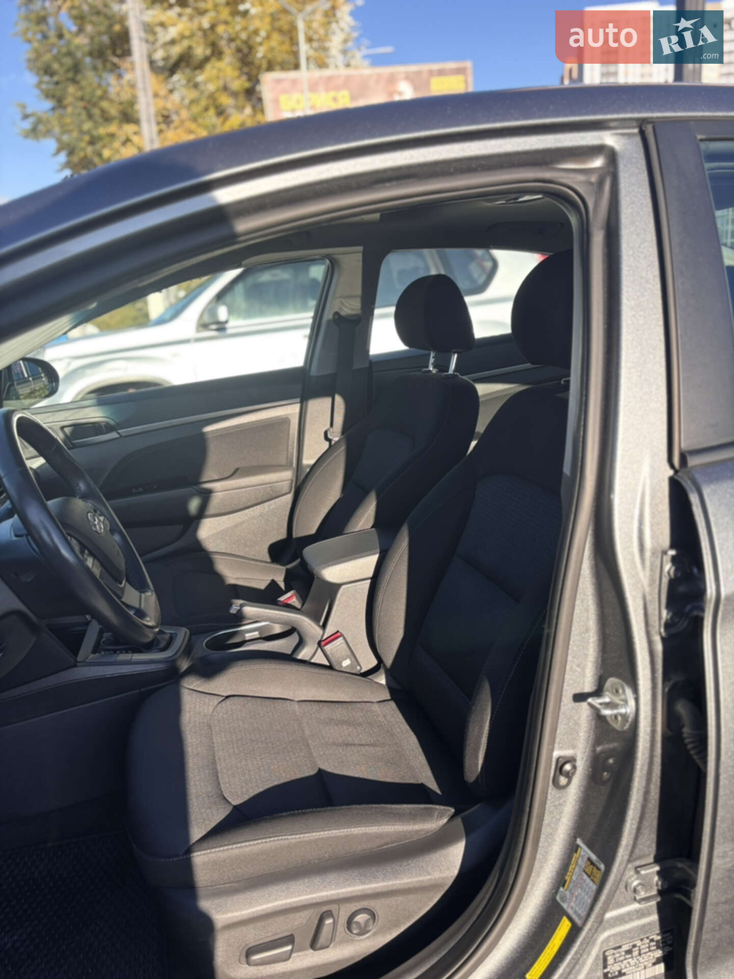Hyundai Elantra 2016 VIN KMHD84LF7HU362537 фото оголошення 16 з 30