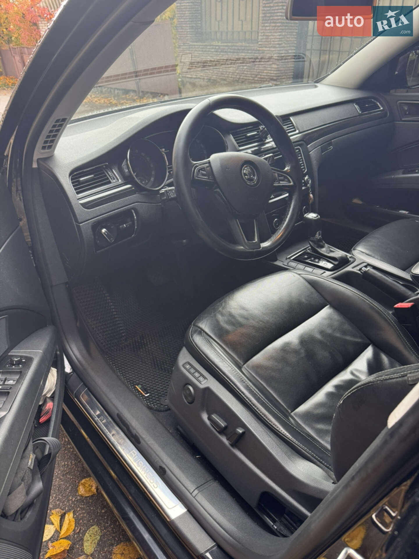 Skoda Superb 2014 VIN TMBLF73T9F9019712 фото оголошення 5 з 9