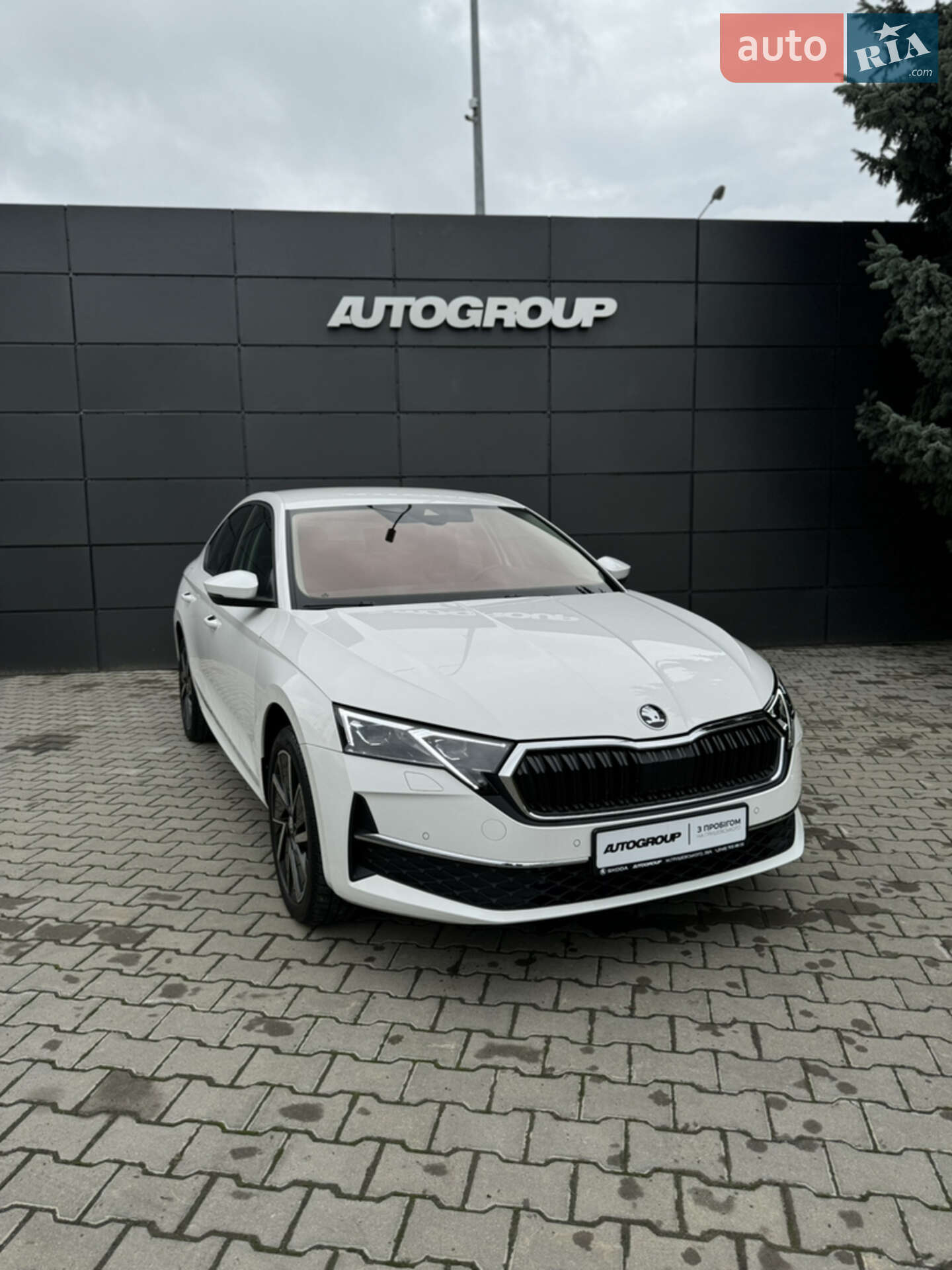 Skoda Octavia 2024 VIN TMBAR8NX7SY053622 фото оголошення 2 з 42
