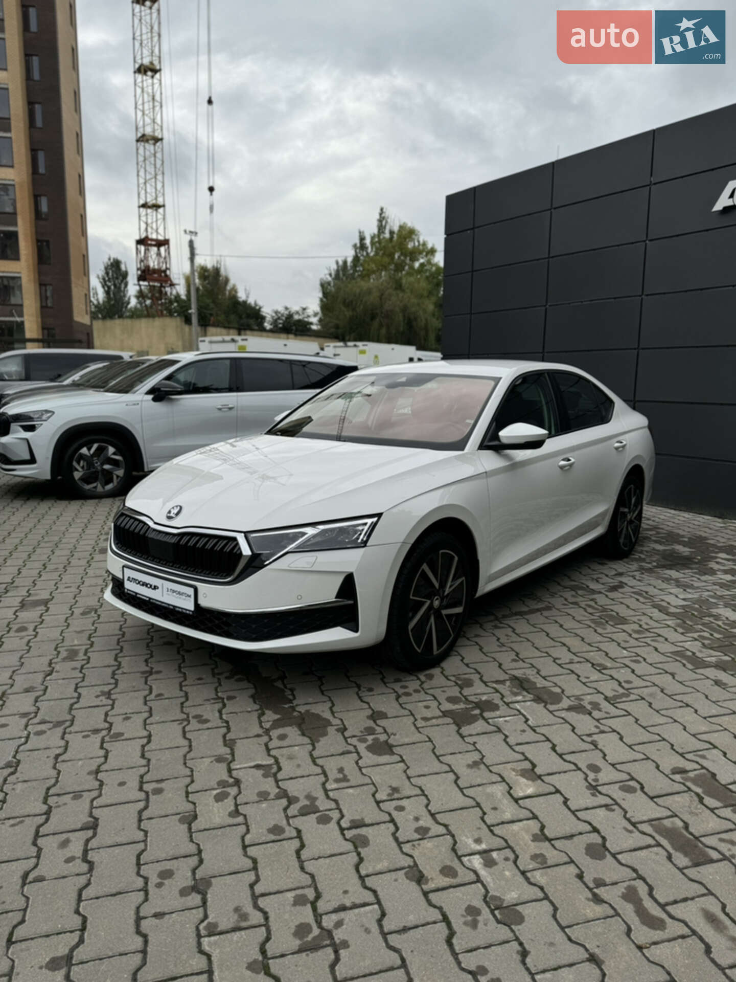 Skoda Octavia 2024 VIN TMBAR8NX7SY053622 фото оголошення 4 з 42
