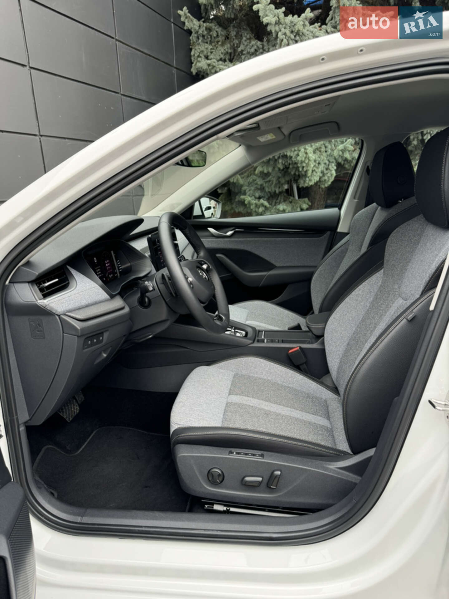 Skoda Octavia 2024 VIN TMBAR8NX7SY053622 фото оголошення 21 з 42