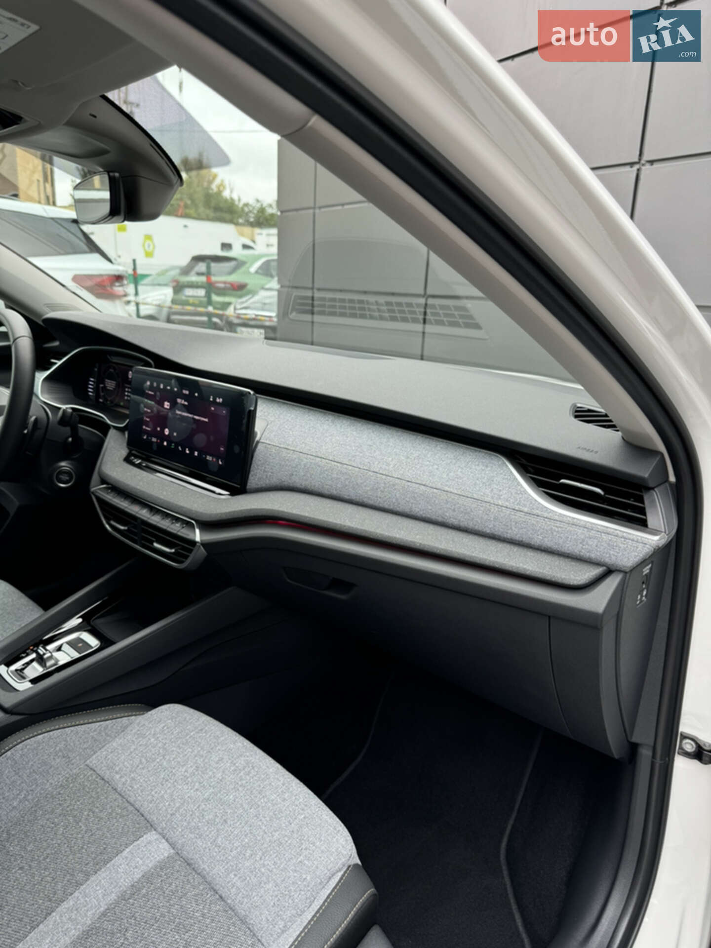 Skoda Octavia 2024 VIN TMBAR8NX7SY053622 фото оголошення 39 з 42