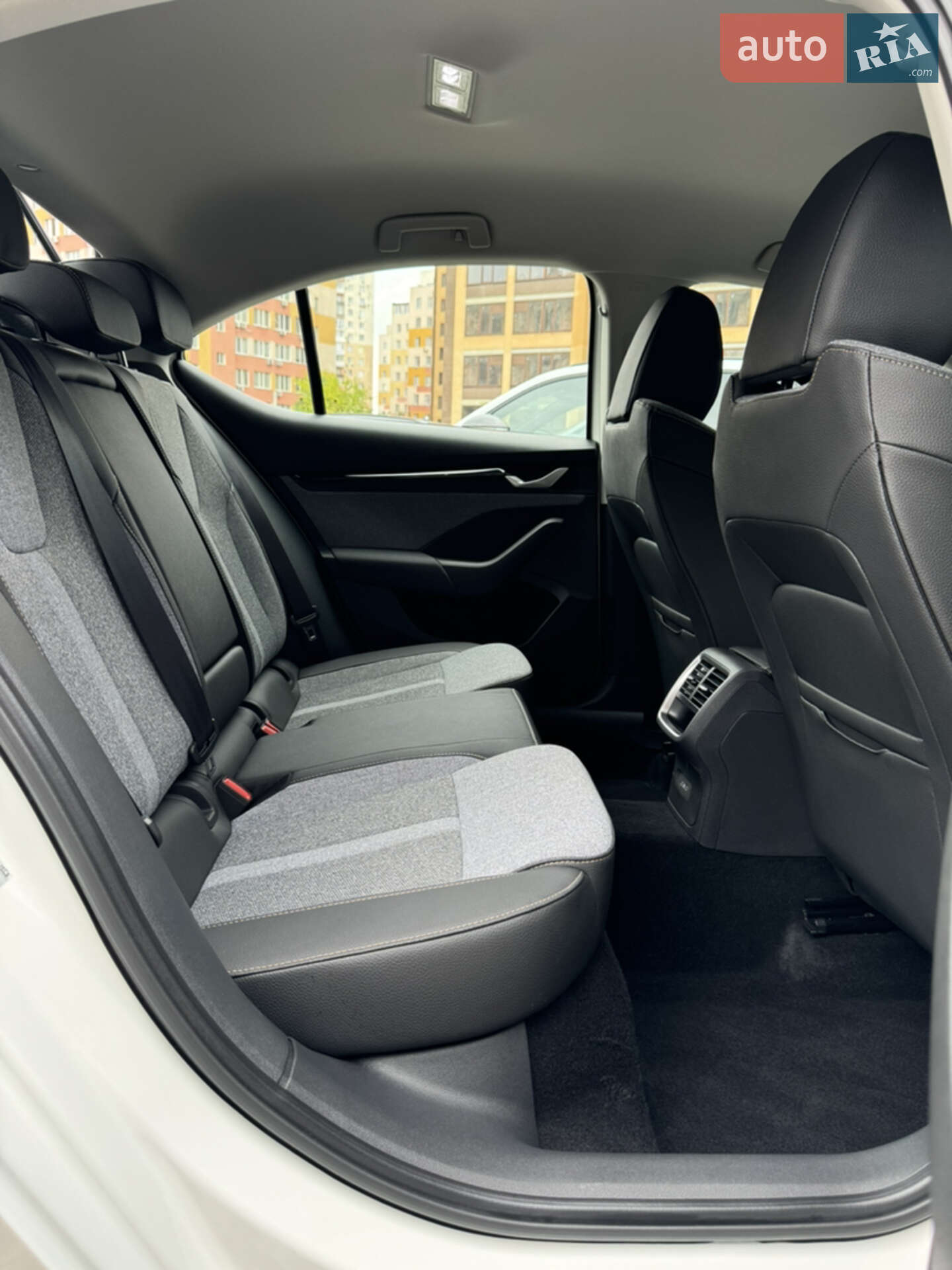 Skoda Octavia 2024 VIN TMBAR8NX7SY053622 фото оголошення 41 з 42