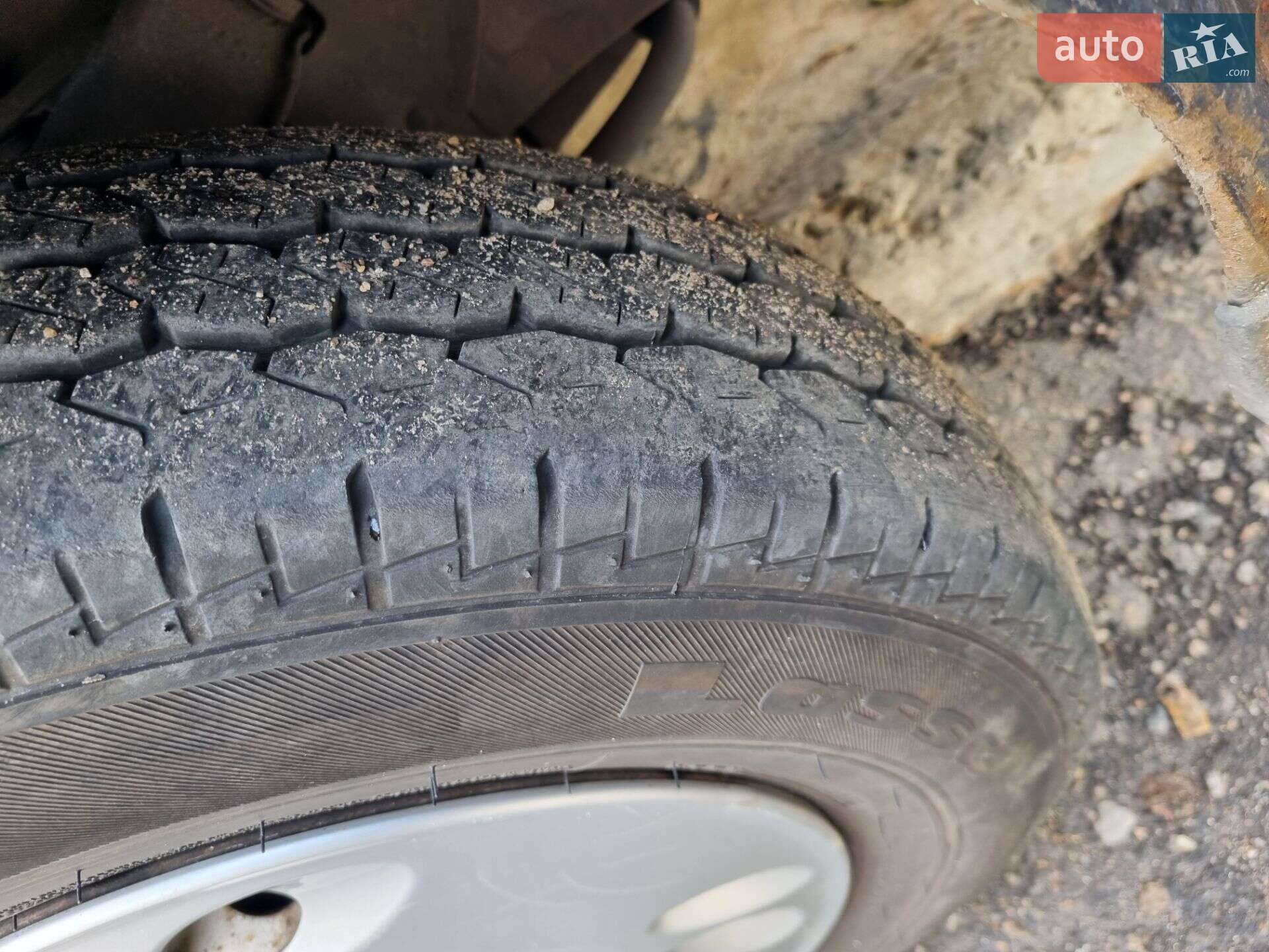 Hyundai H 100 2000 VIN KMFFD27FPYU454052 фото оголошення 2 з 16