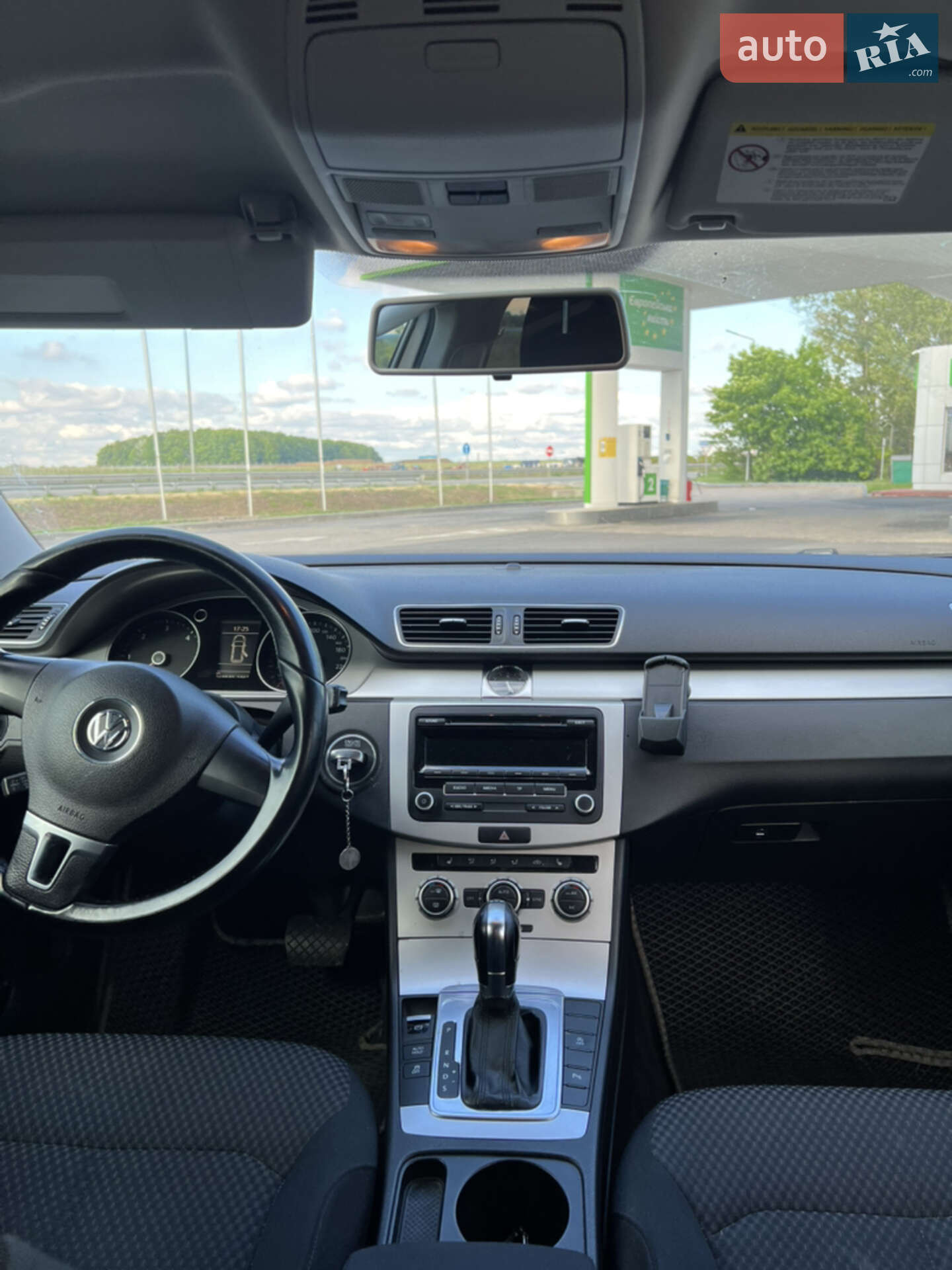 Volkswagen Passat 2012 VIN WVWZZZ3CZDE013052 фото оголошення 13 з 17