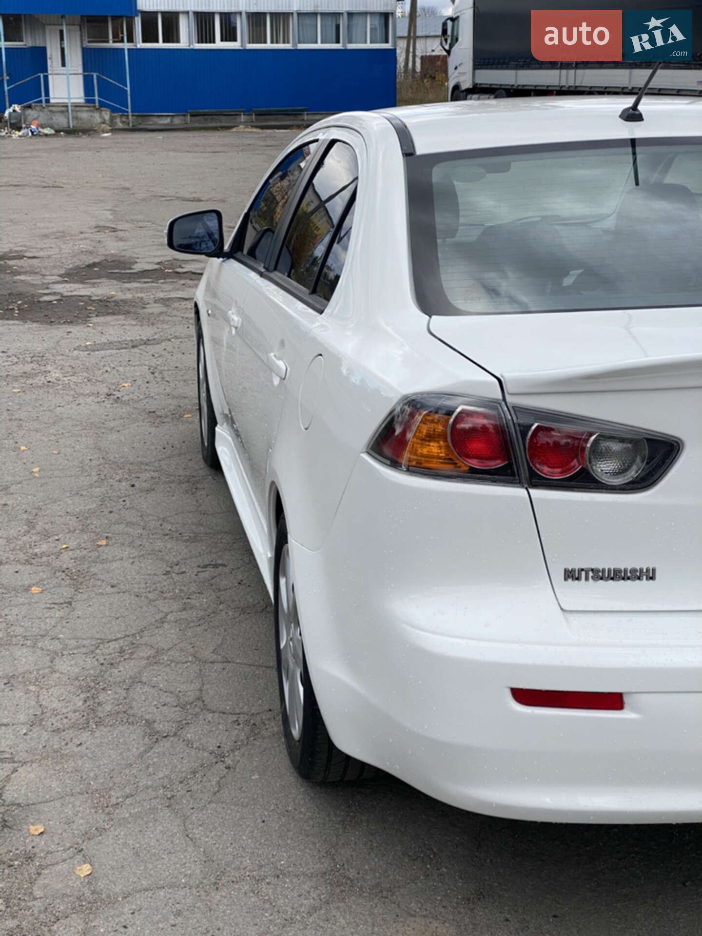 Mitsubishi Lancer 2015 VIN JA32U2FU6FU014777 фото оголошення 4 з 21