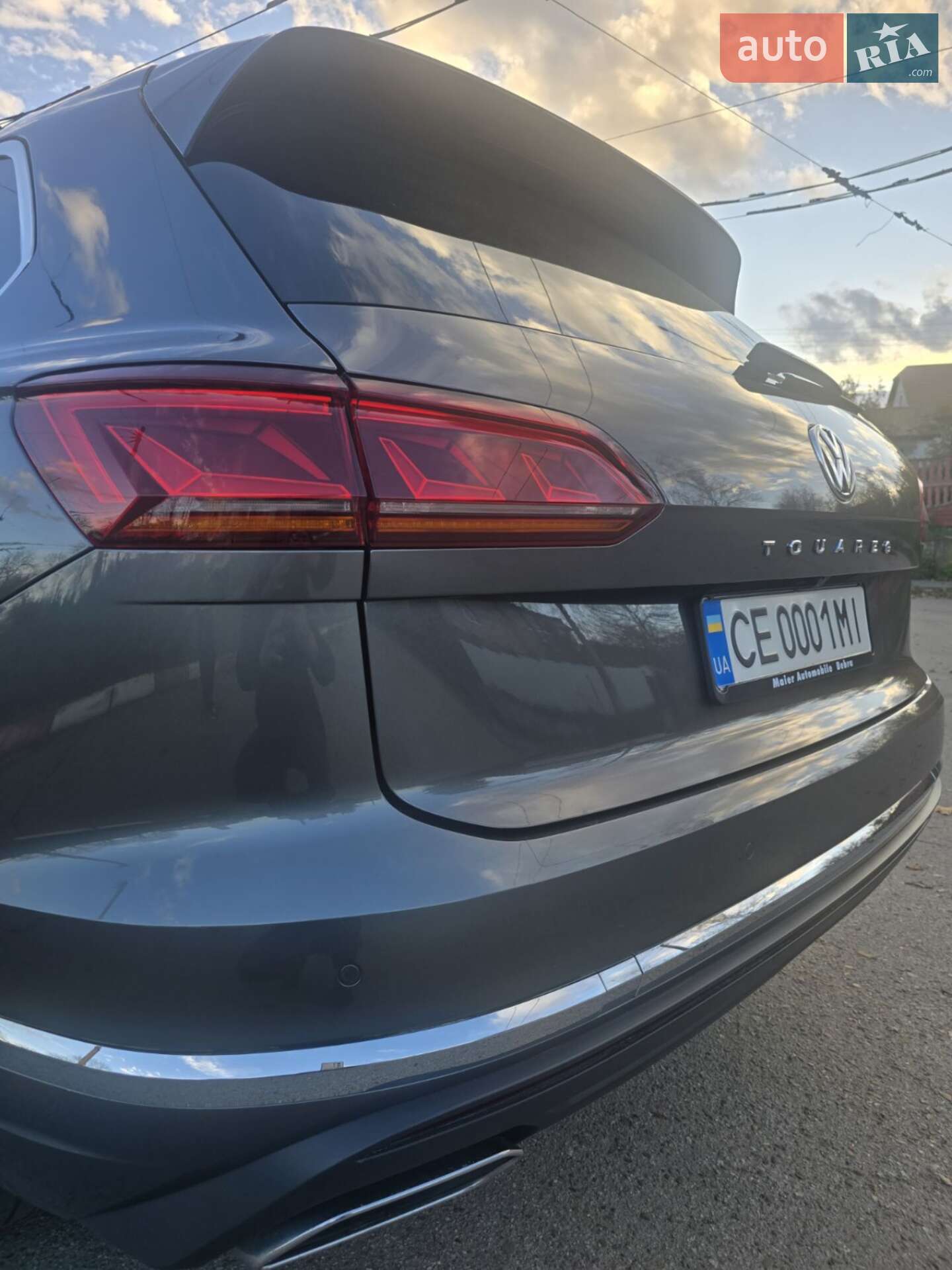 Volkswagen Touareg 2019 VIN WVGZZZCRZKD040400 фото оголошення 11 з 35