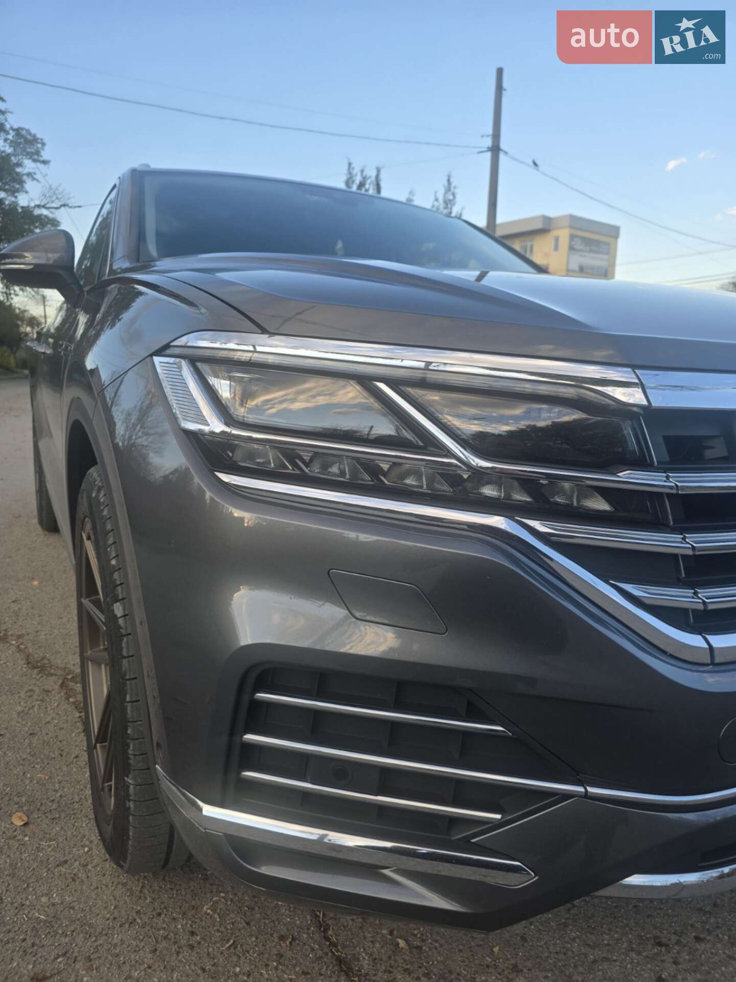 Volkswagen Touareg 2019 VIN WVGZZZCRZKD040400 фото оголошення 15 з 35