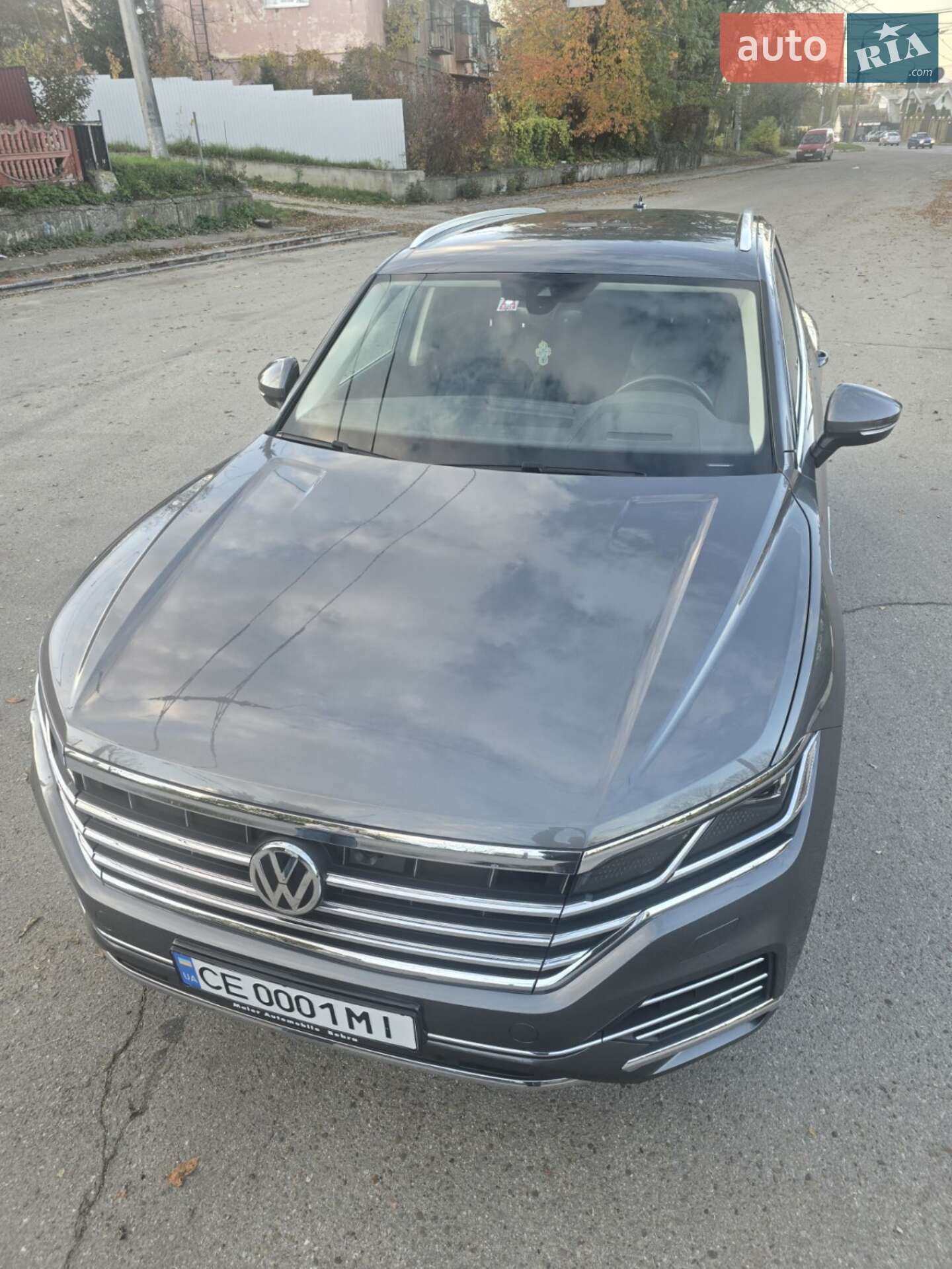 Volkswagen Touareg 2019 VIN WVGZZZCRZKD040400 фото оголошення 28 з 35