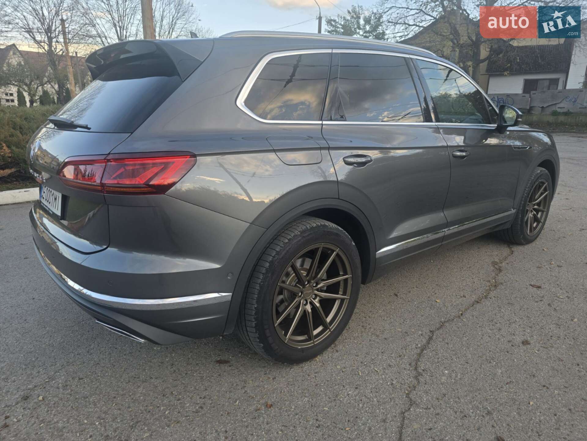 Volkswagen Touareg 2019 VIN WVGZZZCRZKD040400 фото оголошення 26 з 35
