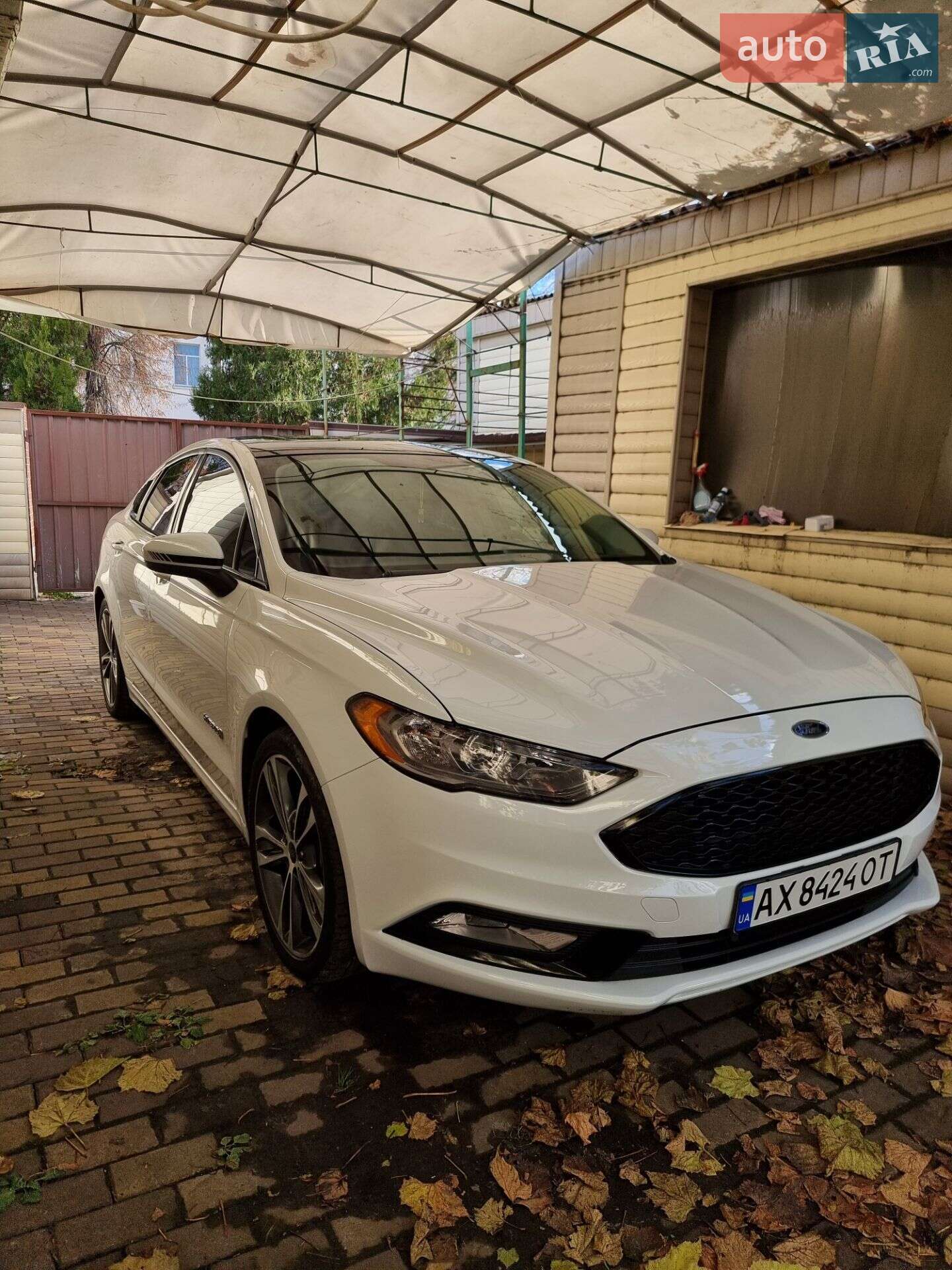 Ford Fusion 2016 VIN 3FA6P0LU3HR190849 фото оголошення 4 з 19