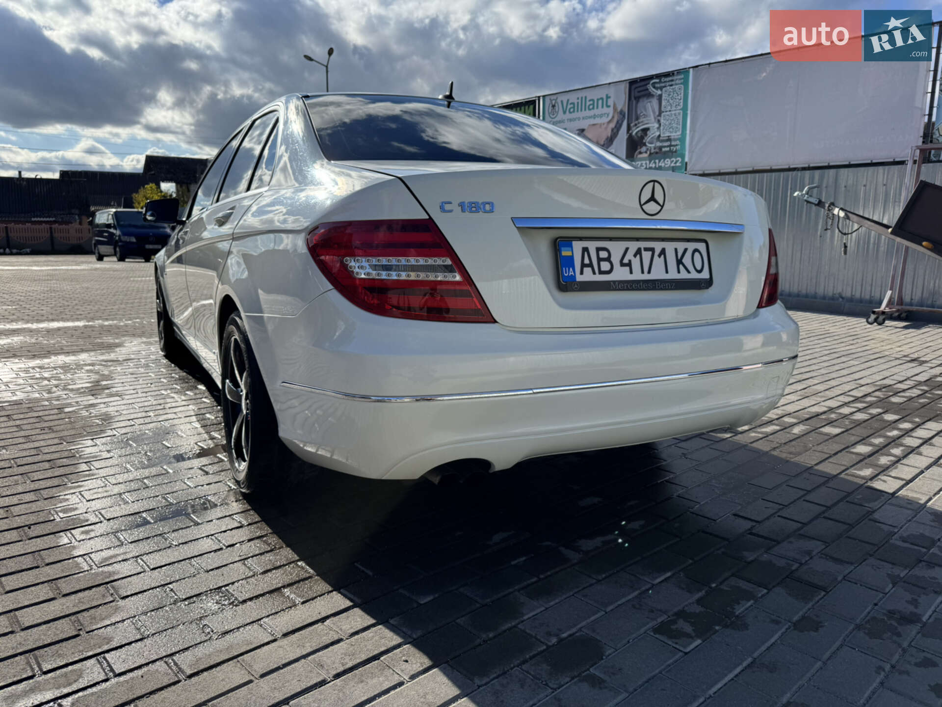 Mercedes-Benz C-Class 2011 VIN WDD2040491A651153 фото оголошення 105 з 260