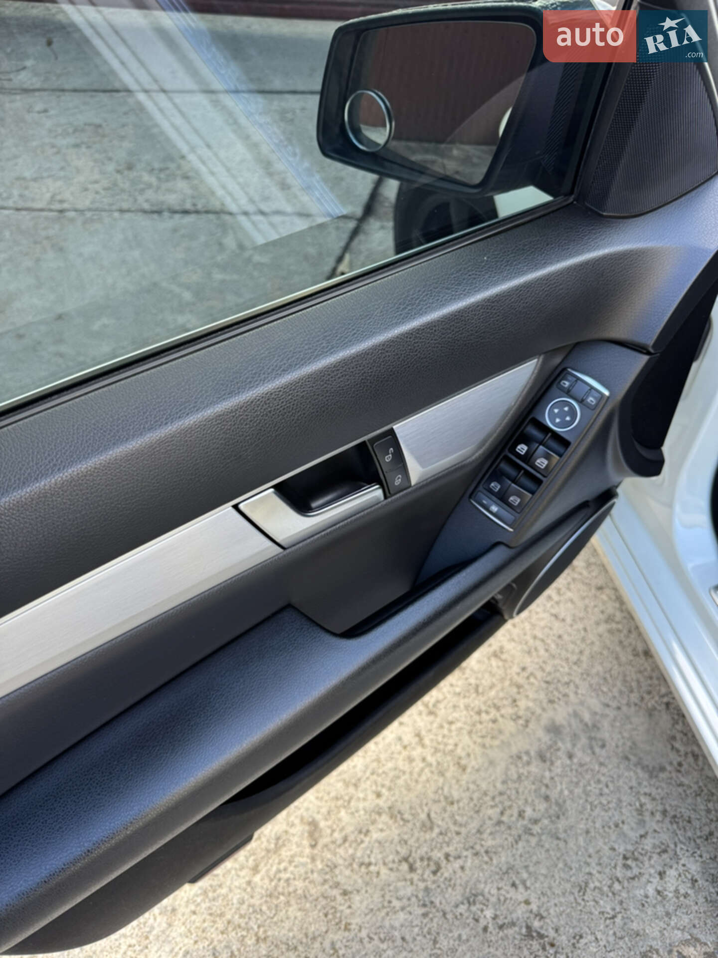 Mercedes-Benz C-Class 2011 VIN WDD2040491A651153 фото оголошення 136 з 260