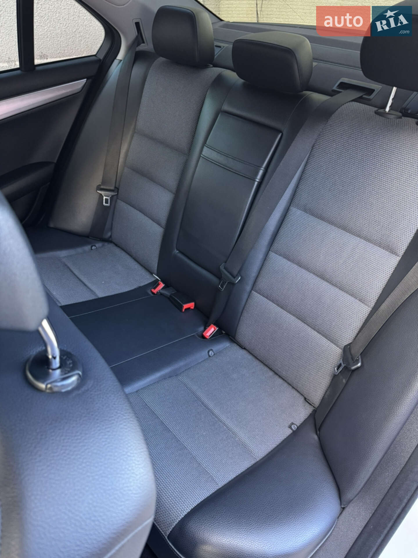 Mercedes-Benz C-Class 2011 VIN WDD2040491A651153 фото оголошення 148 з 260