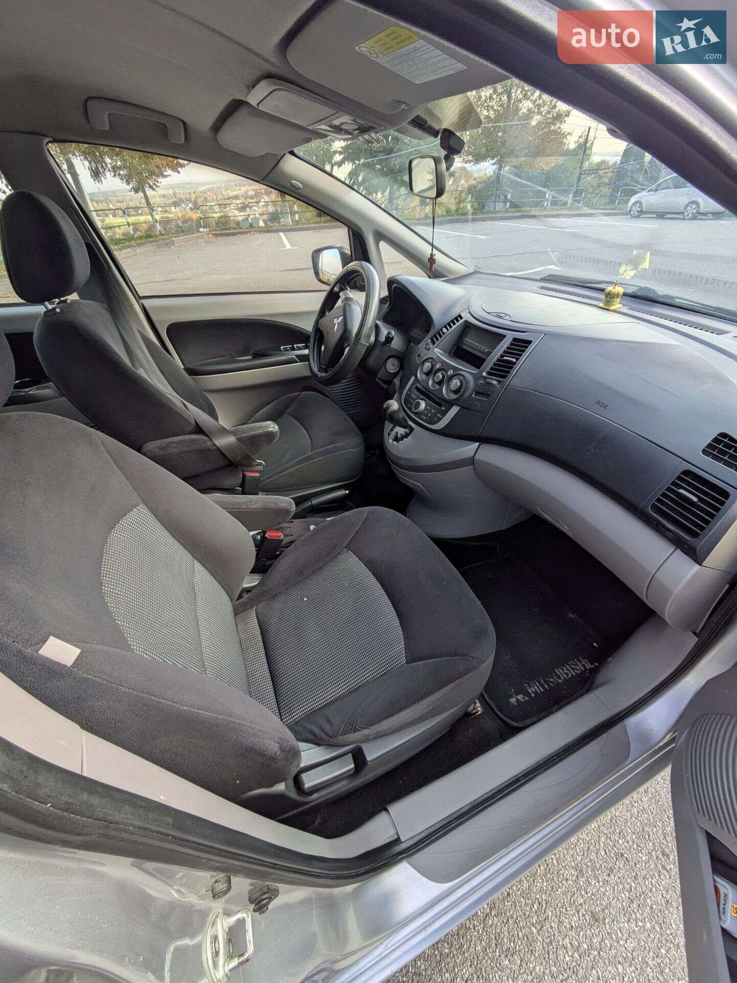 Mitsubishi Grandis 2007 VIN JMBLRNA4W8Z000585 фото оголошення 12 з 15