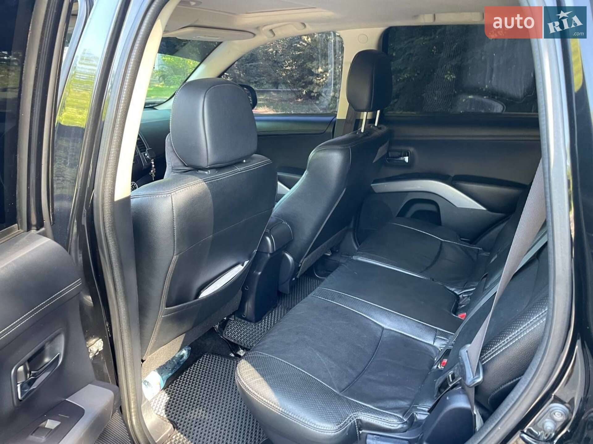Mitsubishi Outlander XL 2012 VIN JA4JT5AX2DU012177 фото оголошення 3 з 21