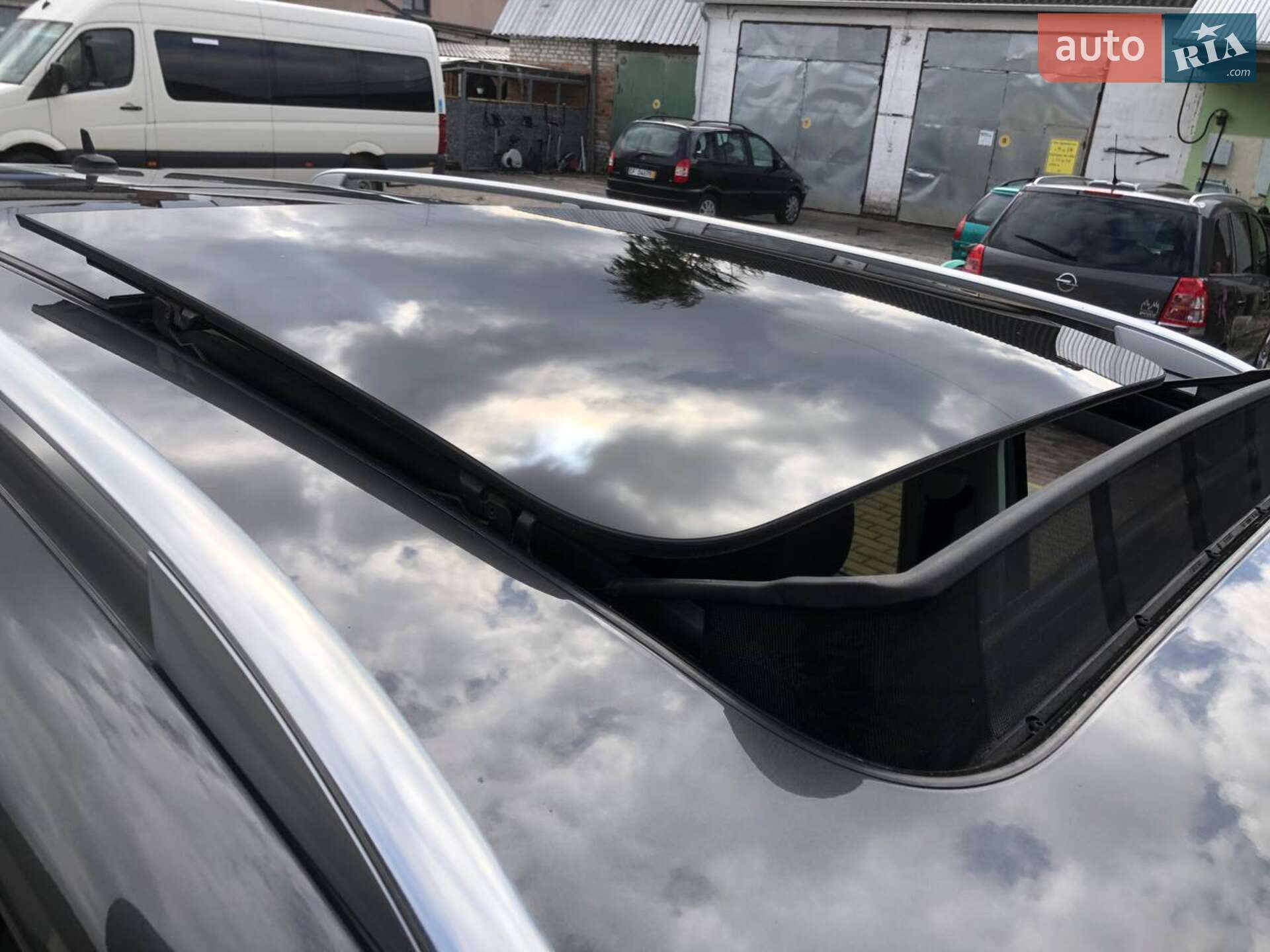 Volkswagen Touran 2011 VIN WVGZZZ1TZCW026001 фото оголошення 14 з 56