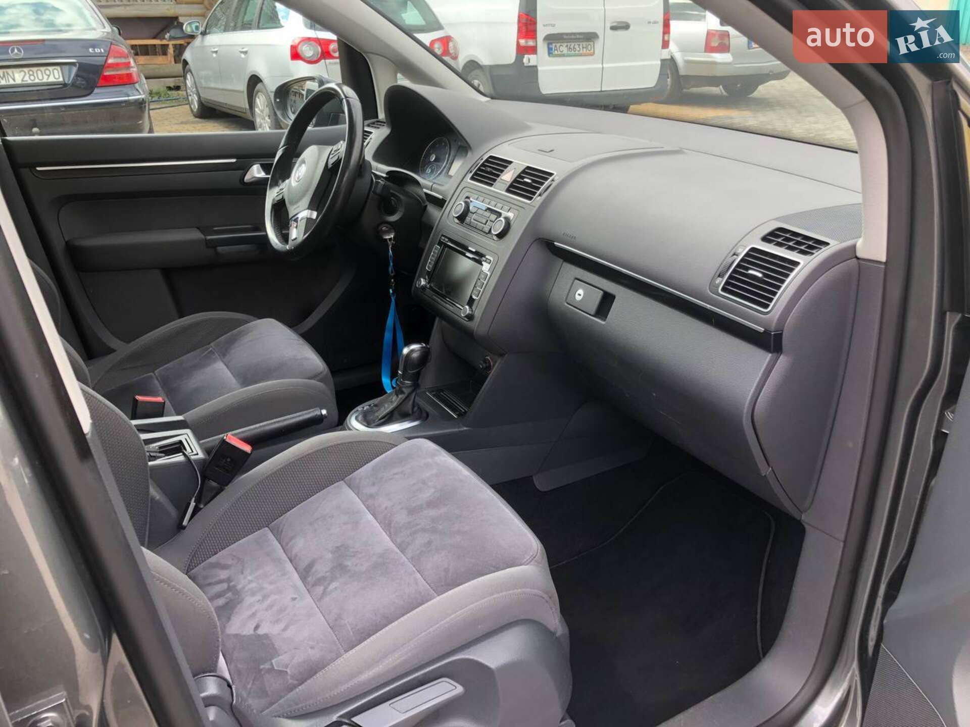 Volkswagen Touran 2011 VIN WVGZZZ1TZCW026001 фото оголошення 32 з 56