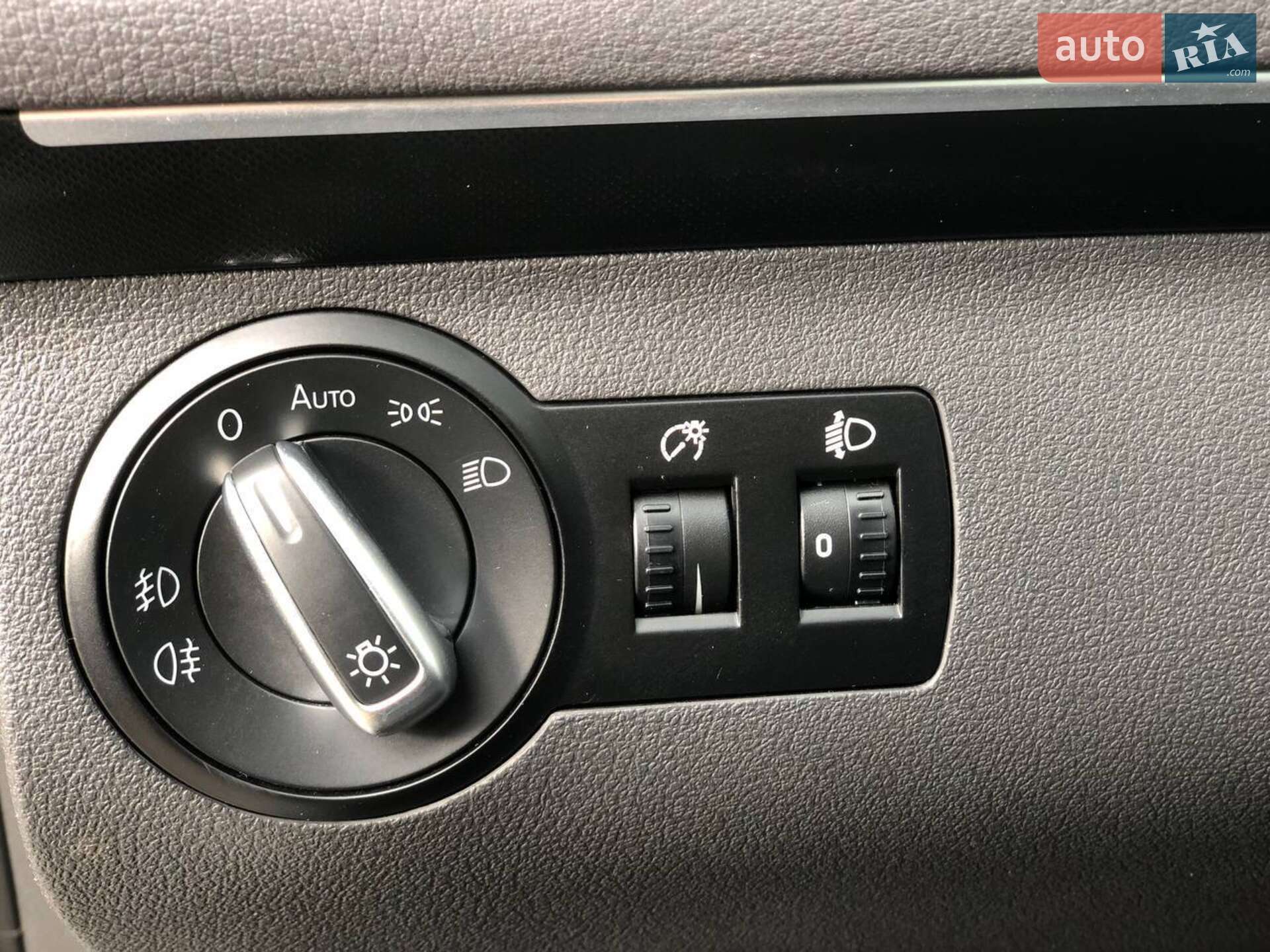 Volkswagen Touran 2011 VIN WVGZZZ1TZCW026001 фото оголошення 38 з 56