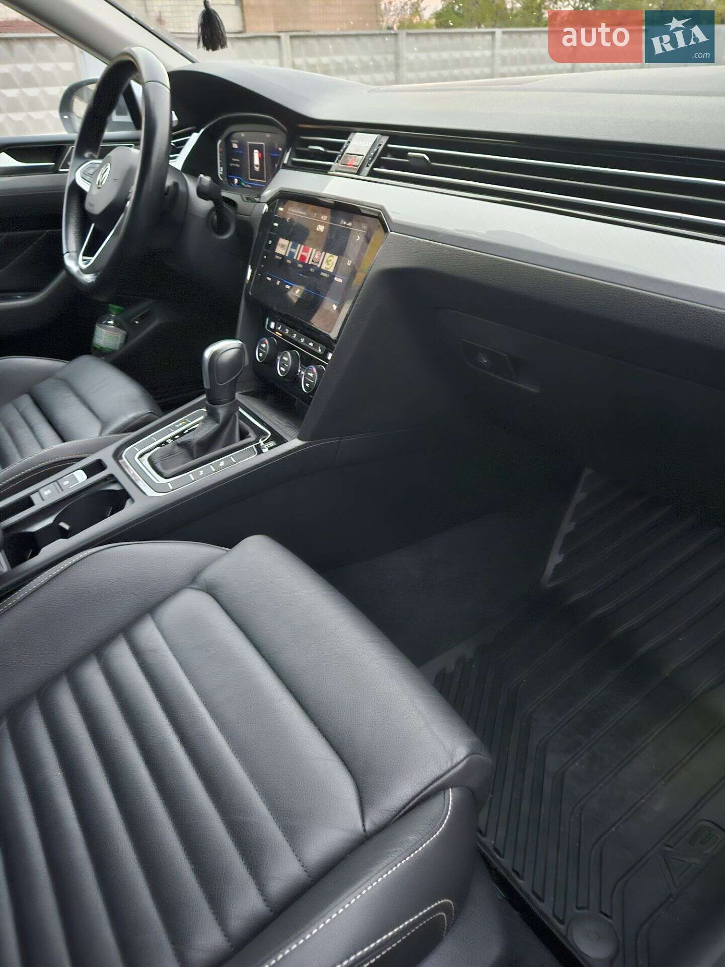Volkswagen Passat 2020 VIN WVWZZZ3CZLE099488 фото оголошення 4 з 15