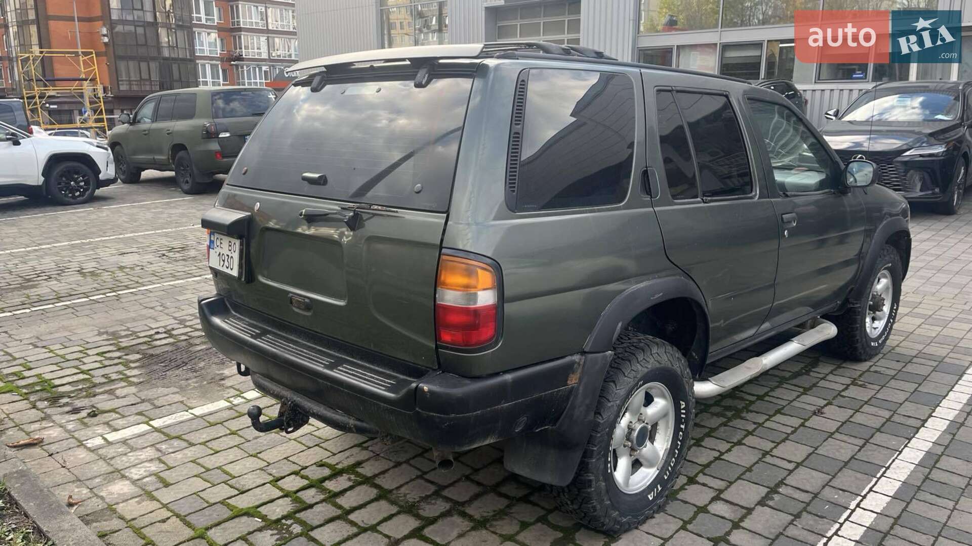 Nissan Pathfinder 1998 VIN JNBAR05Y5XW303554 фото оголошення 7 з 10