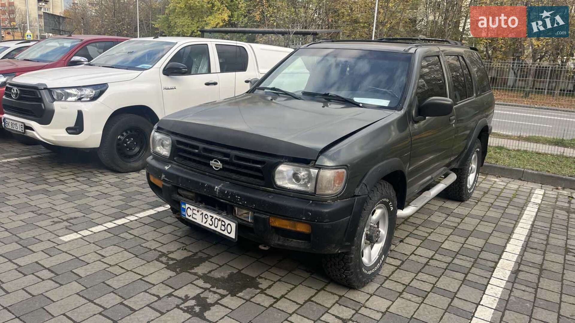 Nissan Pathfinder 1998 VIN JNBAR05Y5XW303554 фото оголошення 8 з 10