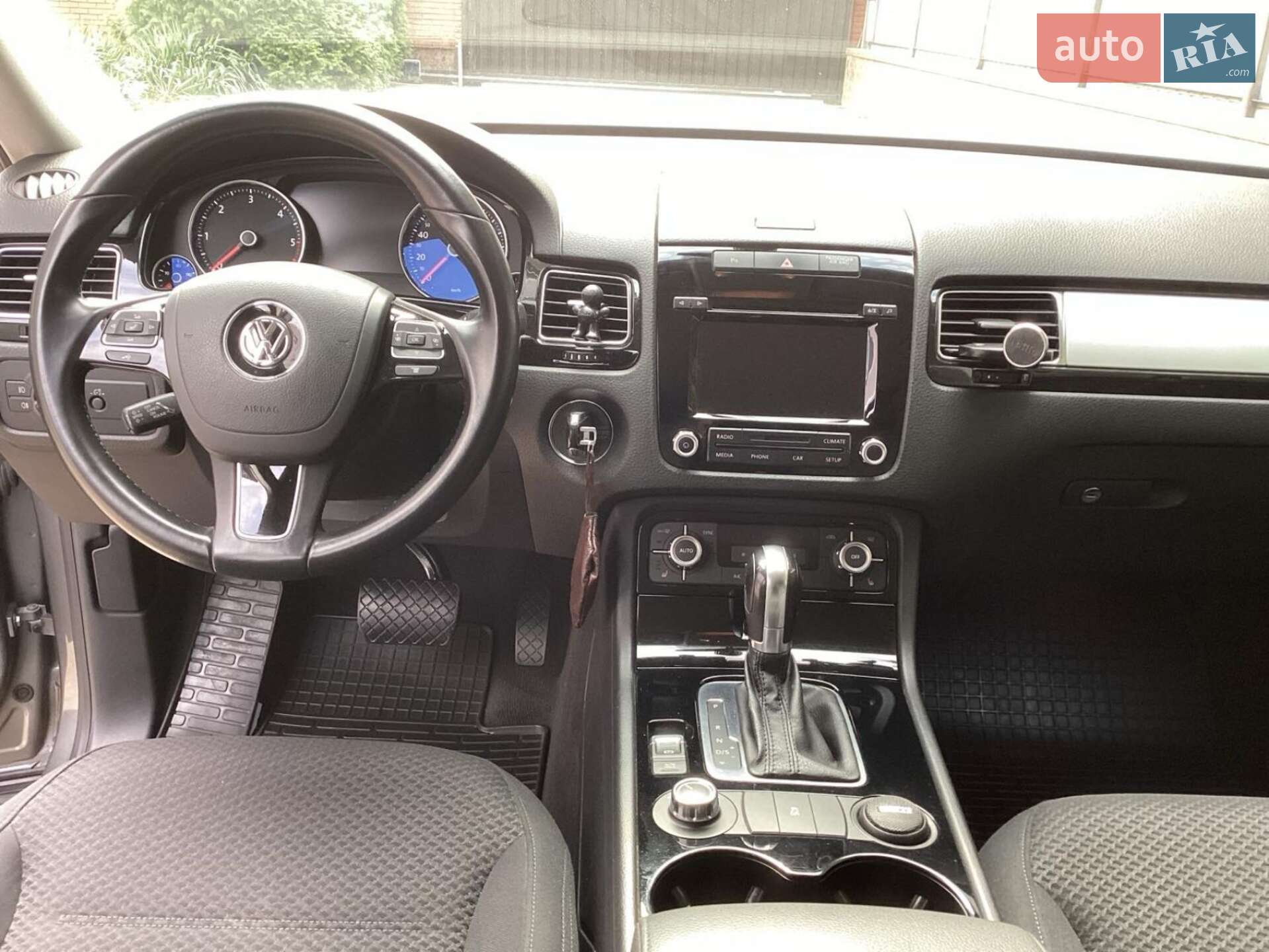 Volkswagen Touareg 2013 VIN WVGZZZ7PZED004598 фото оголошення 18 з 40