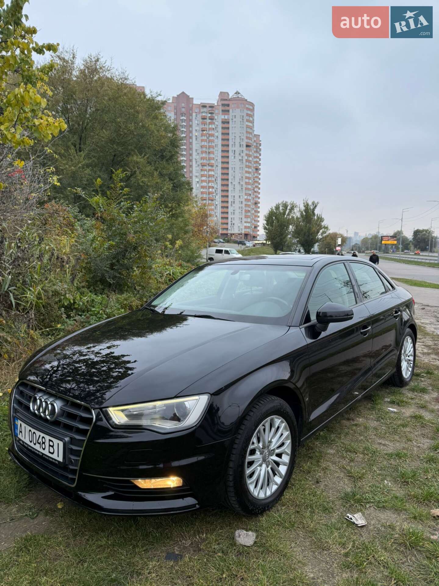 Audi A3 2016 VIN WAUZZZ8V1G1105259 фото оголошення 2 з 9