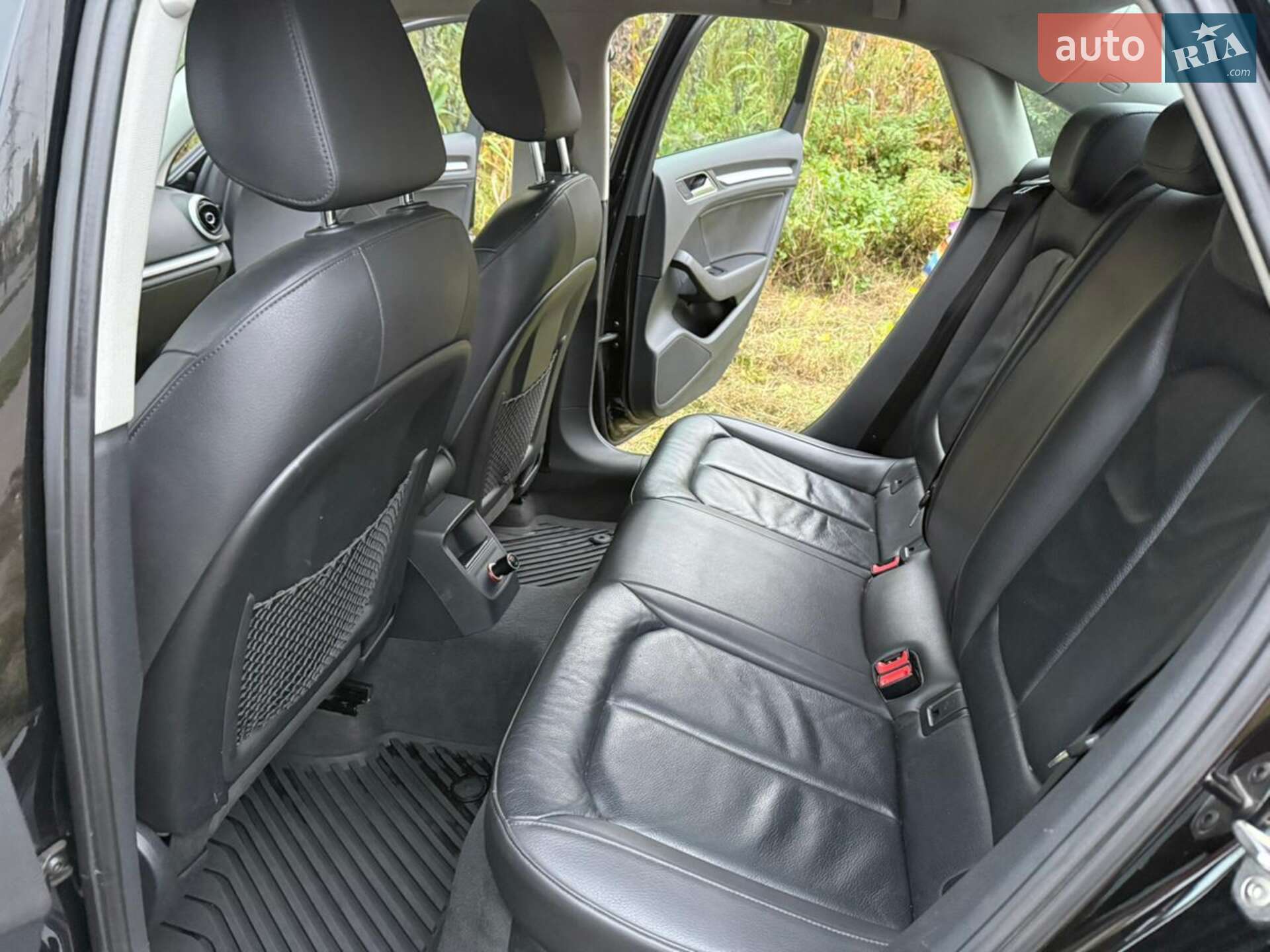 Audi A3 2016 VIN WAUZZZ8V1G1105259 фото оголошення 8 з 9
