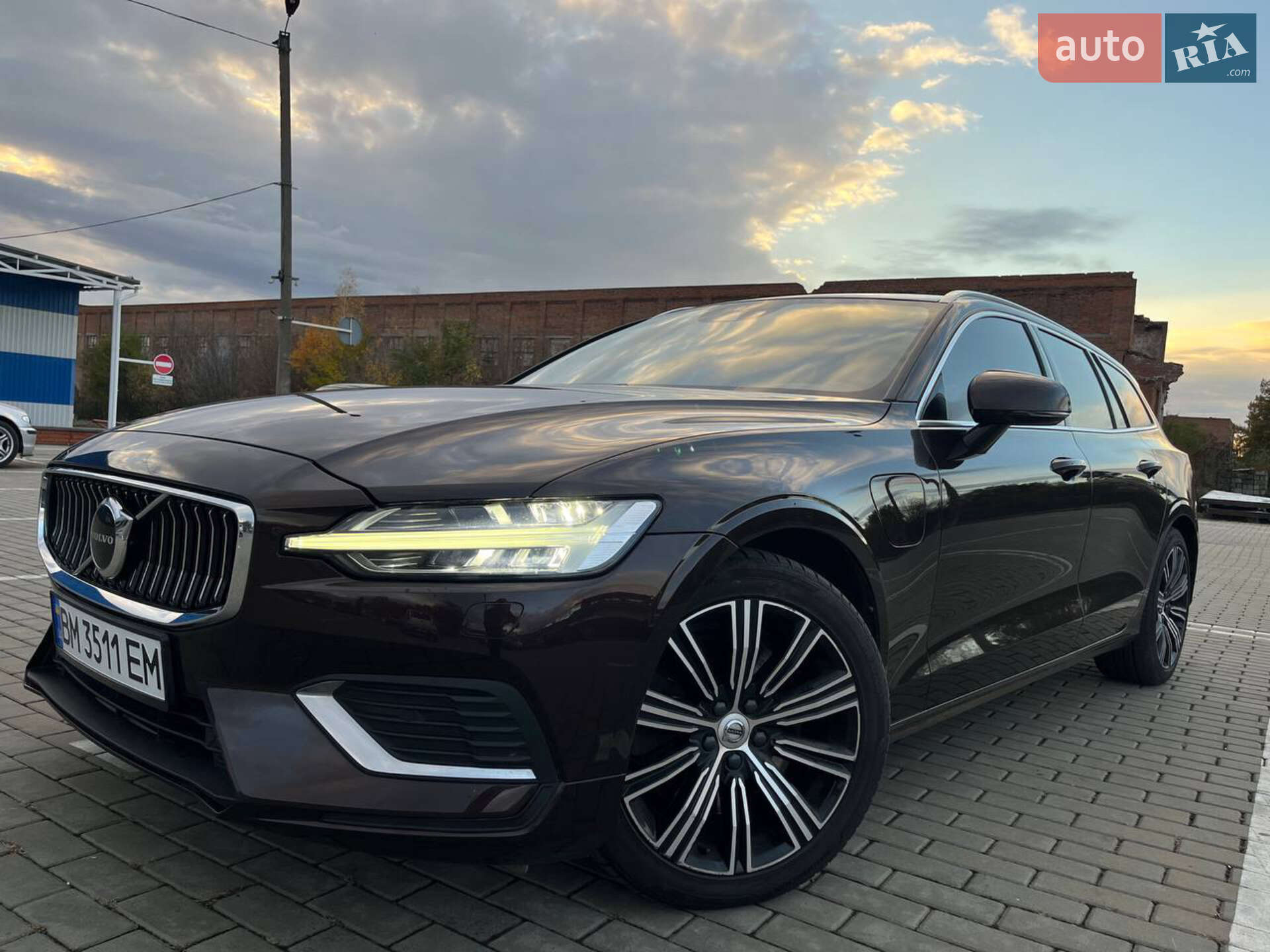Volvo V60 2020 VIN YV1ZWBFVDM1425722 фото оголошення 18 з 32
