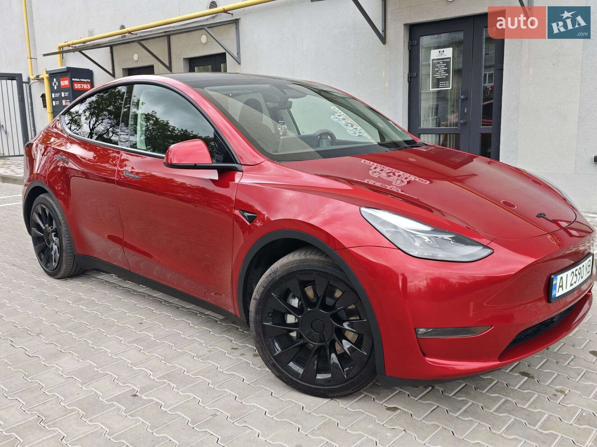 Tesla Model Y 2024 VIN 7SAYGAEEXRF056411 фото оголошення 20 з 74
