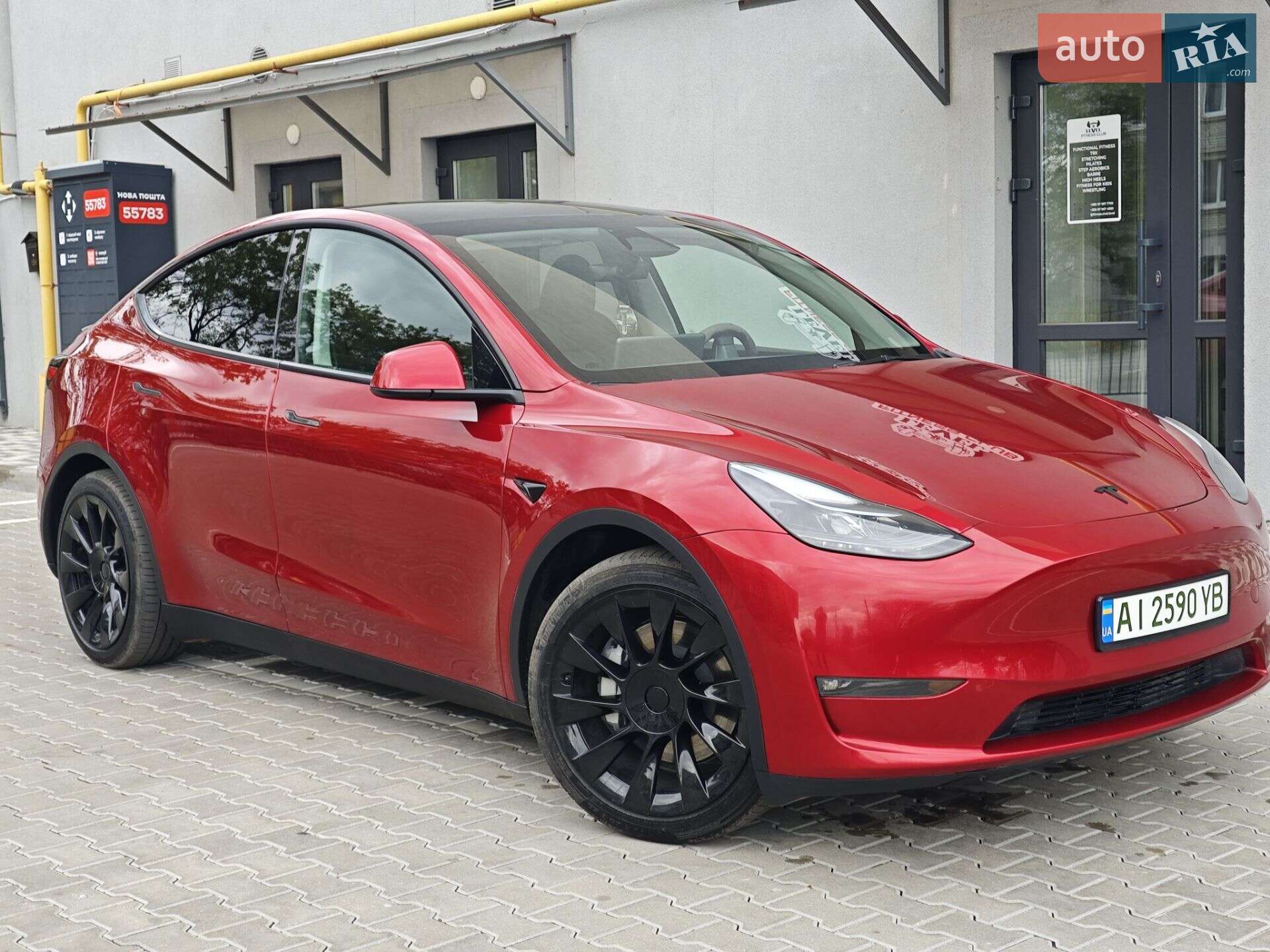 Tesla Model Y 2024 VIN 7SAYGAEEXRF056411 фото оголошення 21 з 74